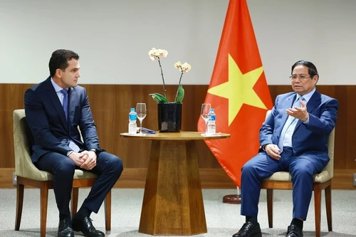 [Foto] Premier vietnamita recibe a líderes de grandes corporaciones brasileñas