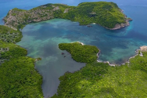 Vista aérea del Parque Nacional de Con Dao.