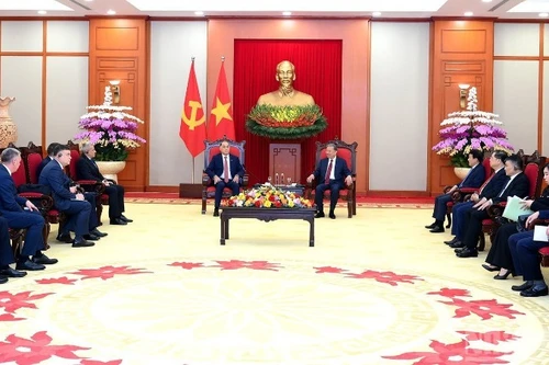 Escena del evento (Foto: Nhan Dan)