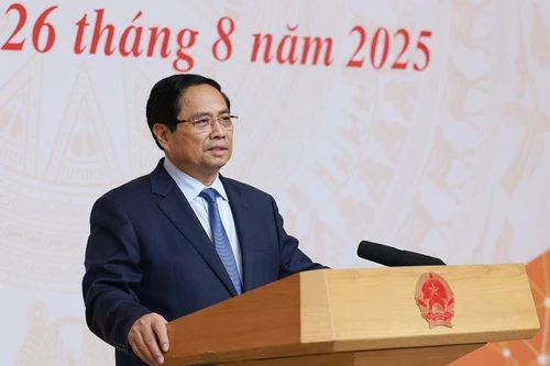 El primer ministro de Vietnam, Pham Minh Chinh, preside la conferencia (Foto: VNA)
