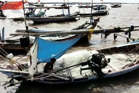 Vuelco de barco en Indonesia deja tres muertos