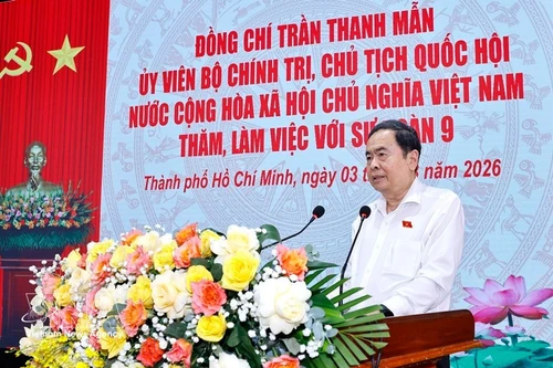 El presidente de la Asamblea Nacional (Parlamento) de Vietnam, Tran Thanh Man, pronuncia un discuso en el evento. (Foto: VNA)