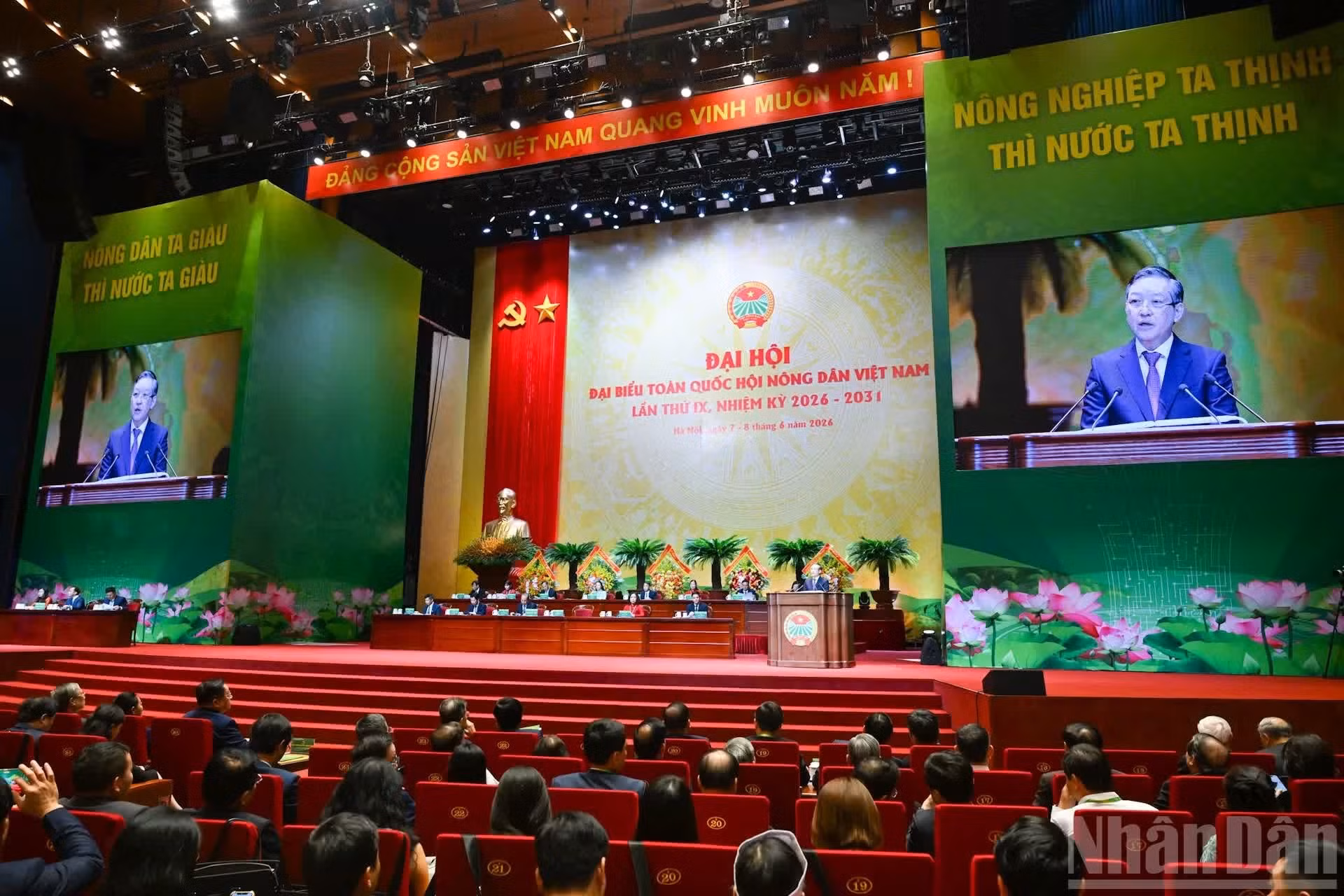 Vista de la inauguración del IX Congreso Nacional de la Unión de Agricultores de Vietnam.