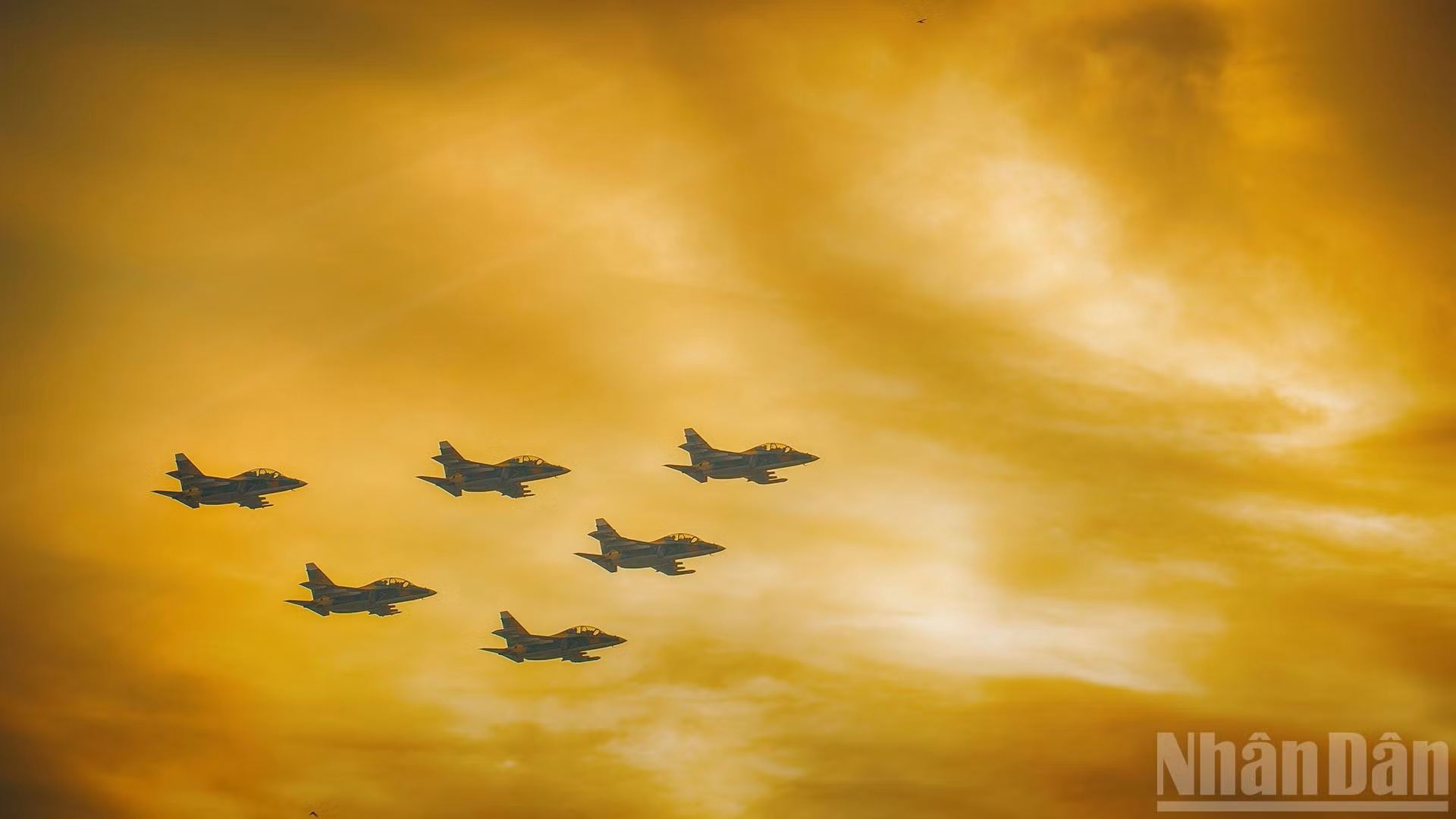 Imperecedero espíritu de velar por el cielo de la Patria. (Foto: Tien Dat)