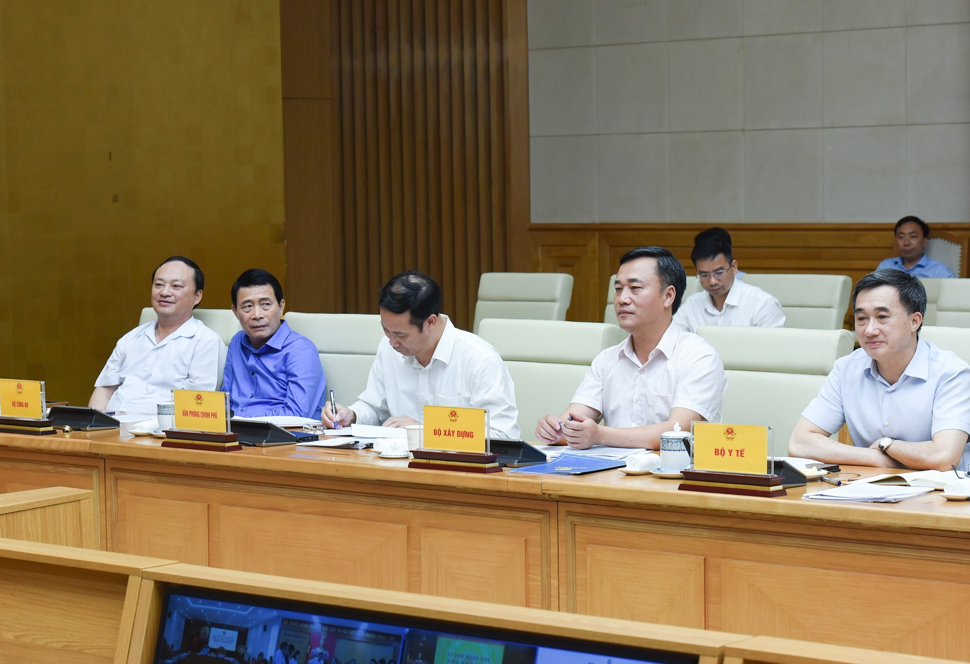 Delegados a la reunión en Hanói.