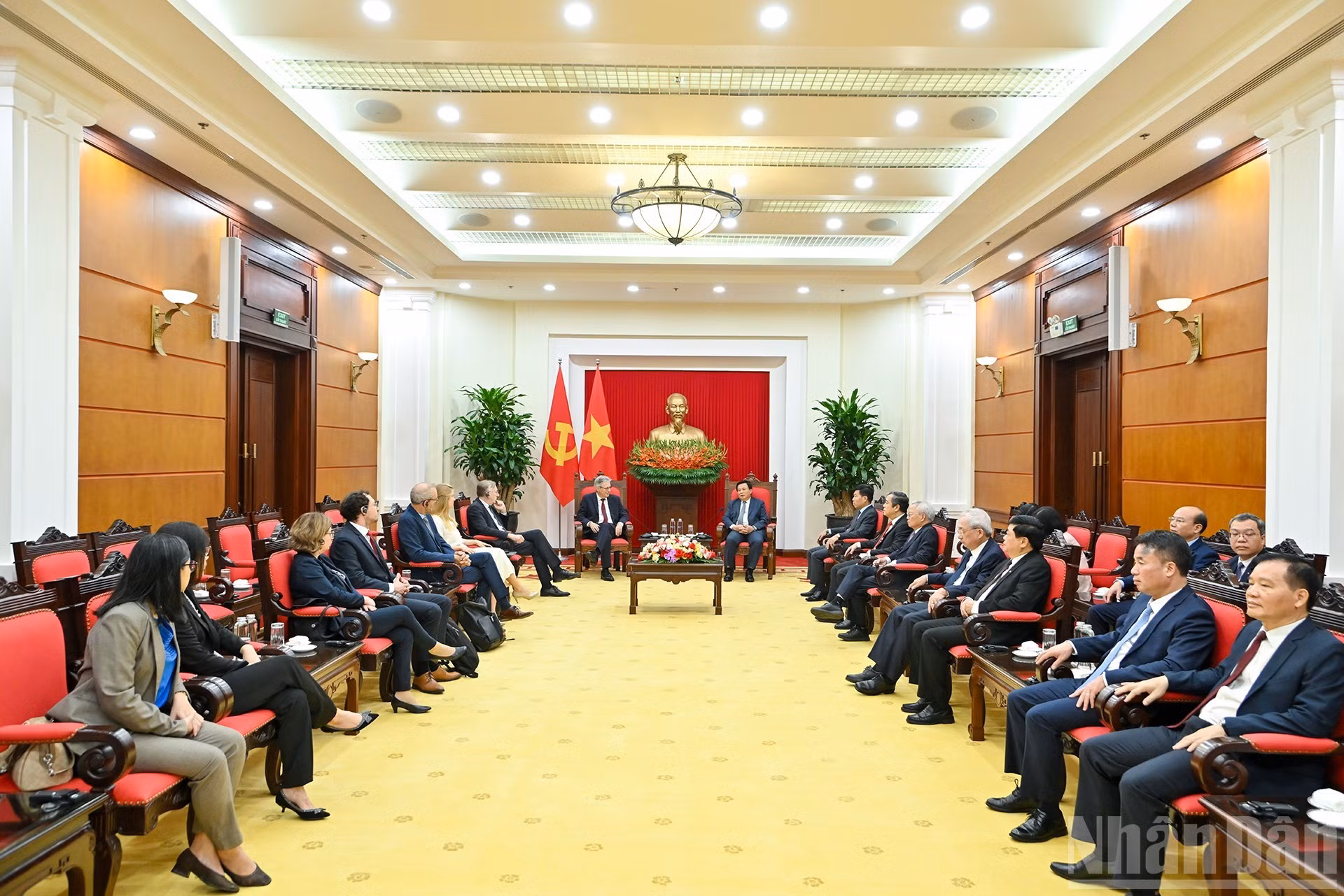 Escena de la reunión.