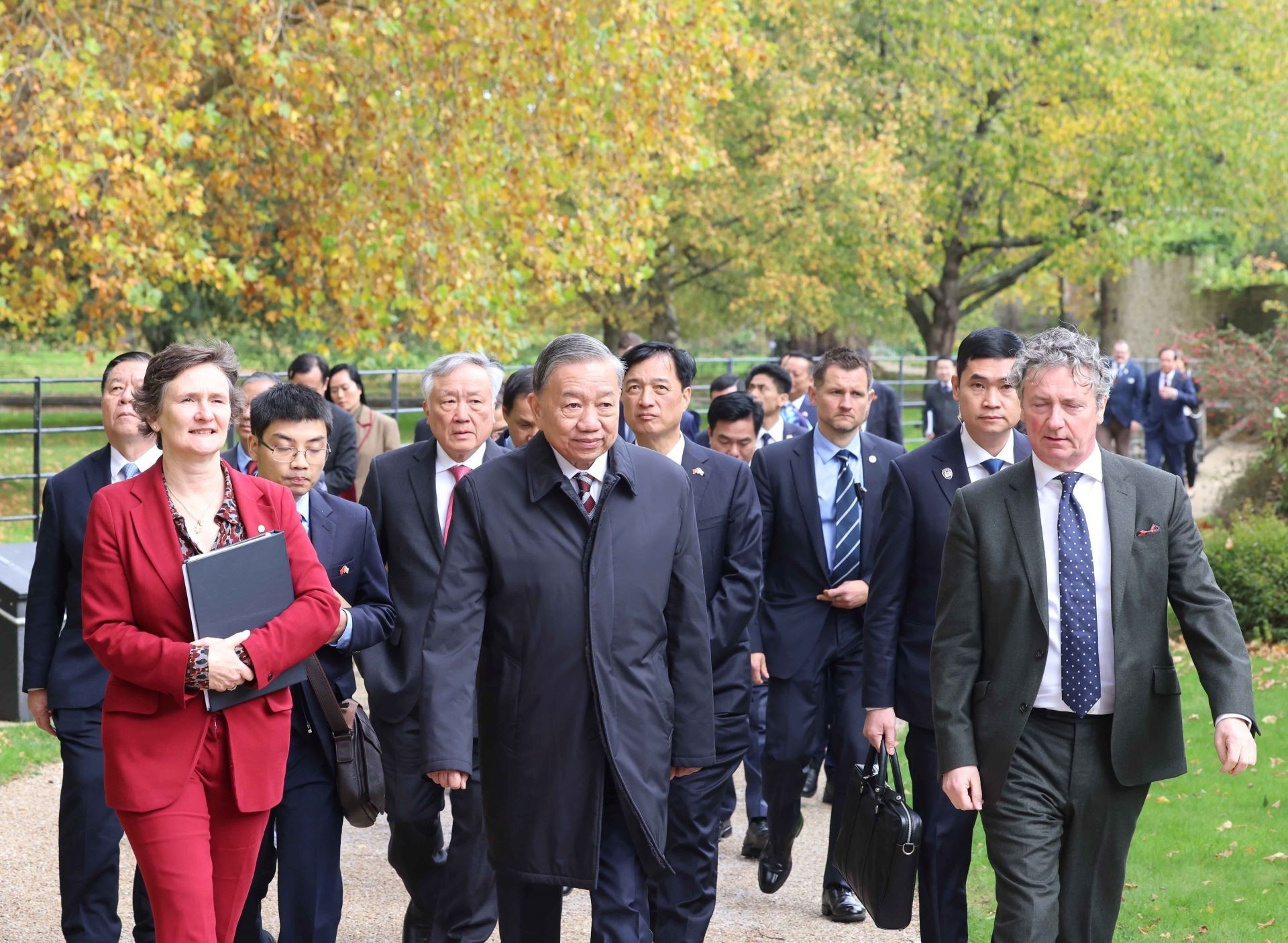 [Foto] Líder partidista de Vietnam pronuncia discurso sobre políticas en Universidad de Oxford