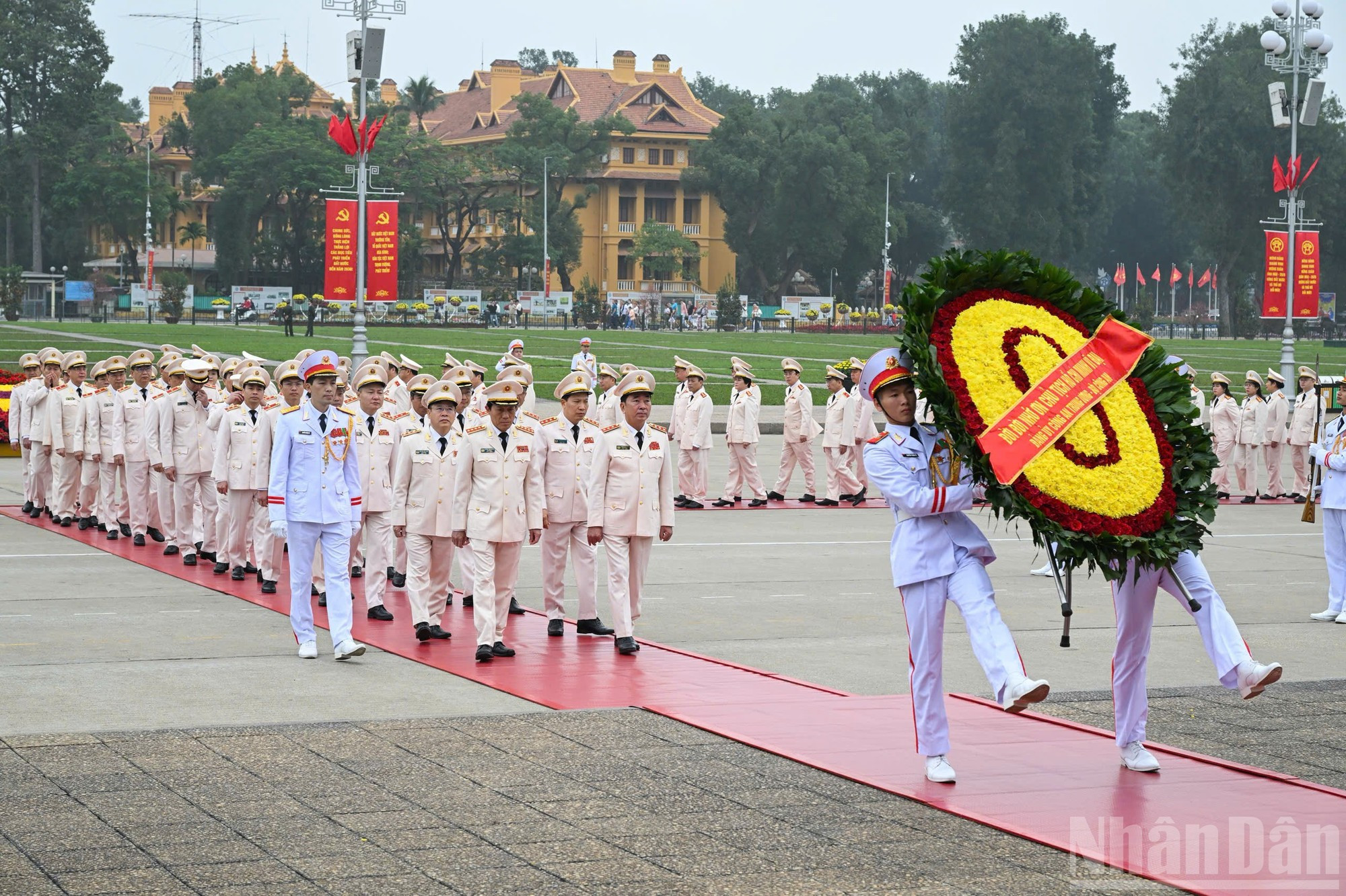 La delegación de la Comisión Central de Seguridad Pública.