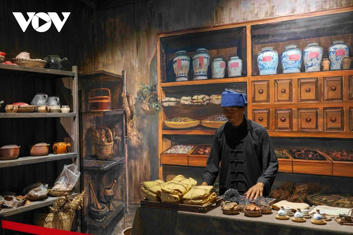 En este recinto también se proyectan la vida cotidiana de los habitantes locales y una cultura típica de los montes y las zonas limítrofes.