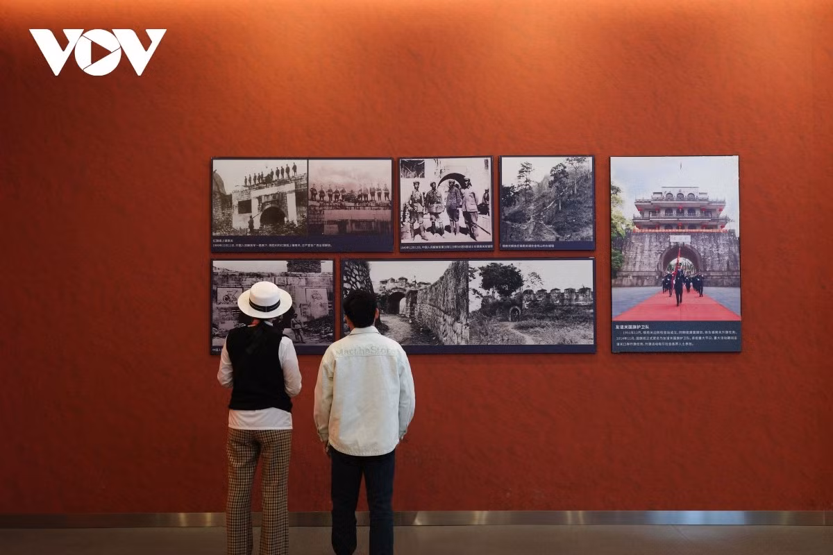 Youyi Guan fue incluido por el Consejo de Estado de la República Popular China a la Lista de Unidades de Protección de Reliquias Culturales Clave Nacionales en 2006, y categorizado en 2010 como una zona turística nacional de nivel 4A (el 5A es el más alto). Apodado “Puerta de entrada al Sur de China”, el enclave es un sitio de prestigio nacional para la educación en patriotismo y defensa.