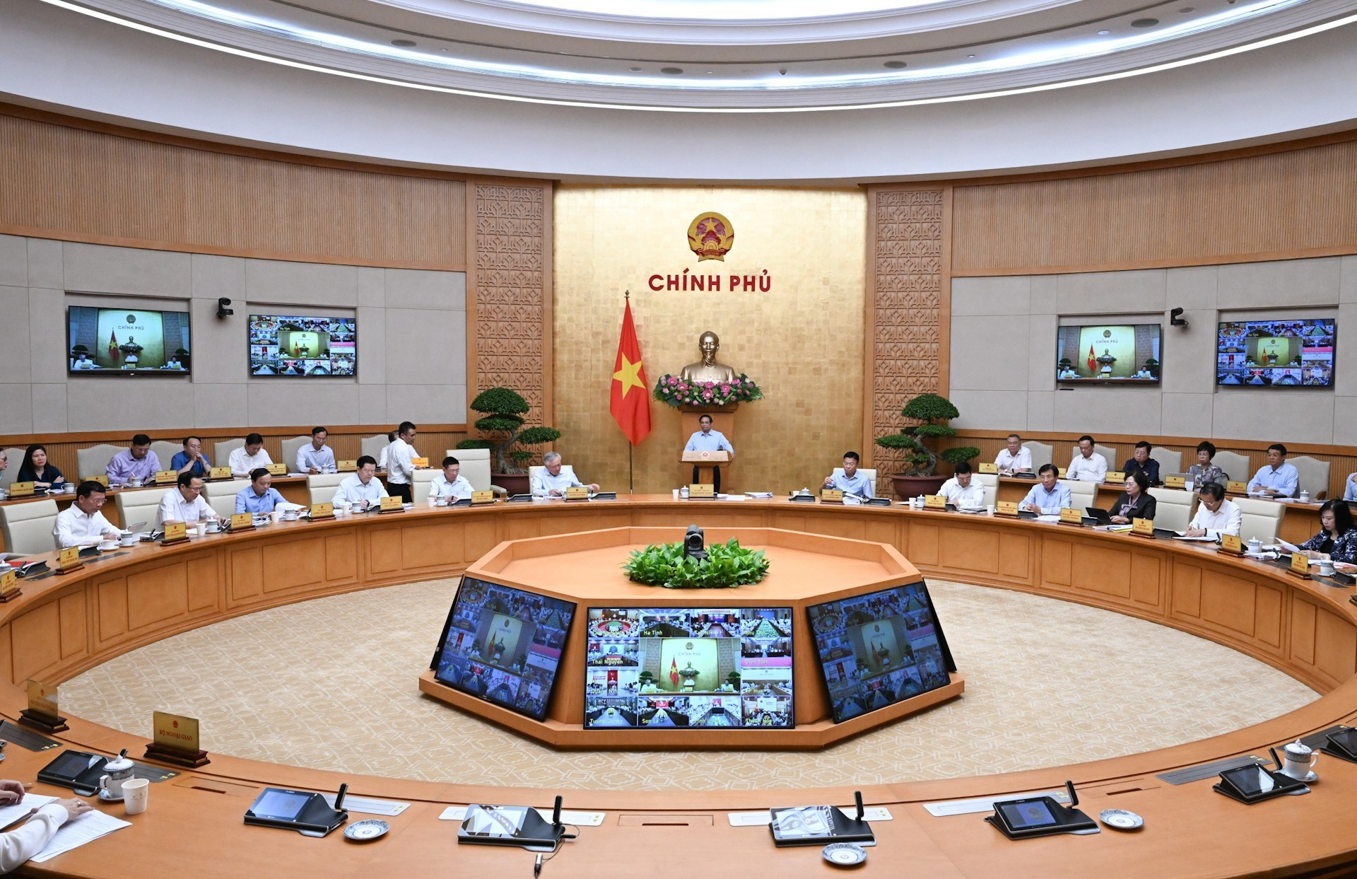 Panorama de la reunión.