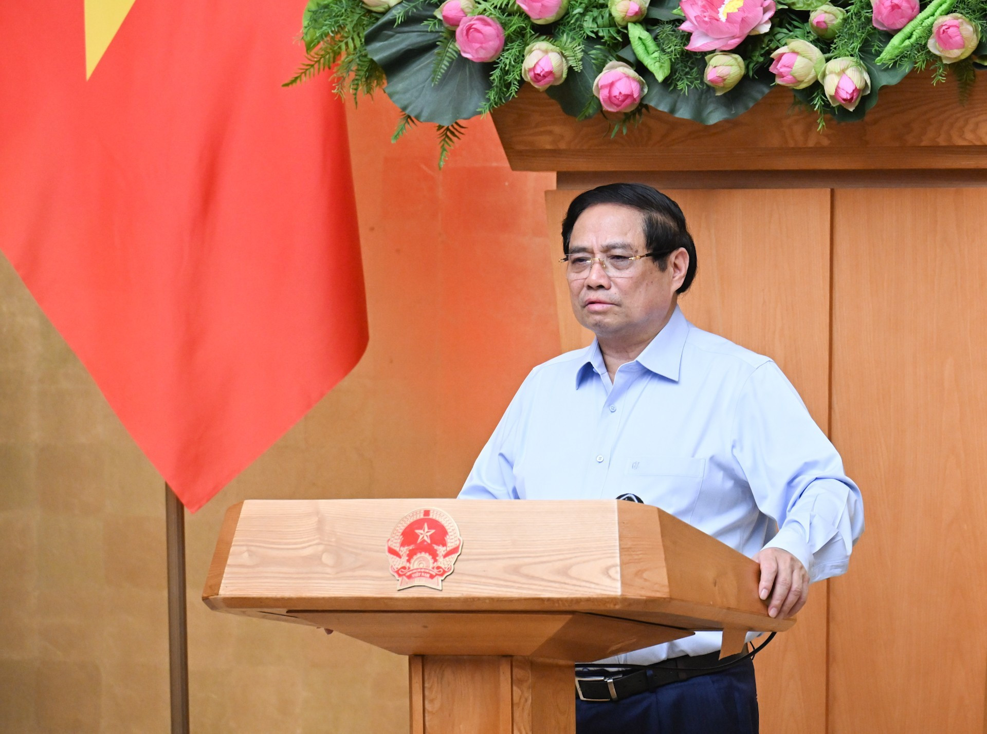 El primer ministro de Vietnam, Pham Minh Chinh, interviene en la sesión.