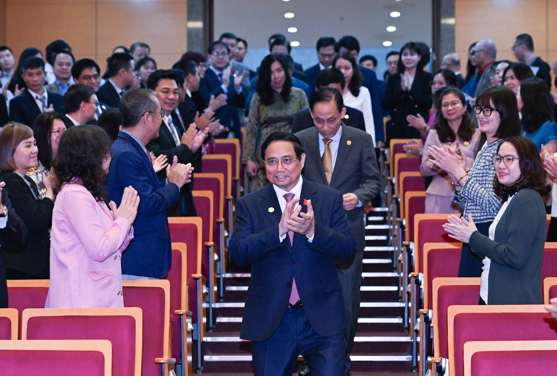 El primer ministro de Vietnam, Pham Minh Chinh, llega al Congreso de Emulación Patriótica del Ministerio de Relaciones Exteriores para el mandato 2025-2030.