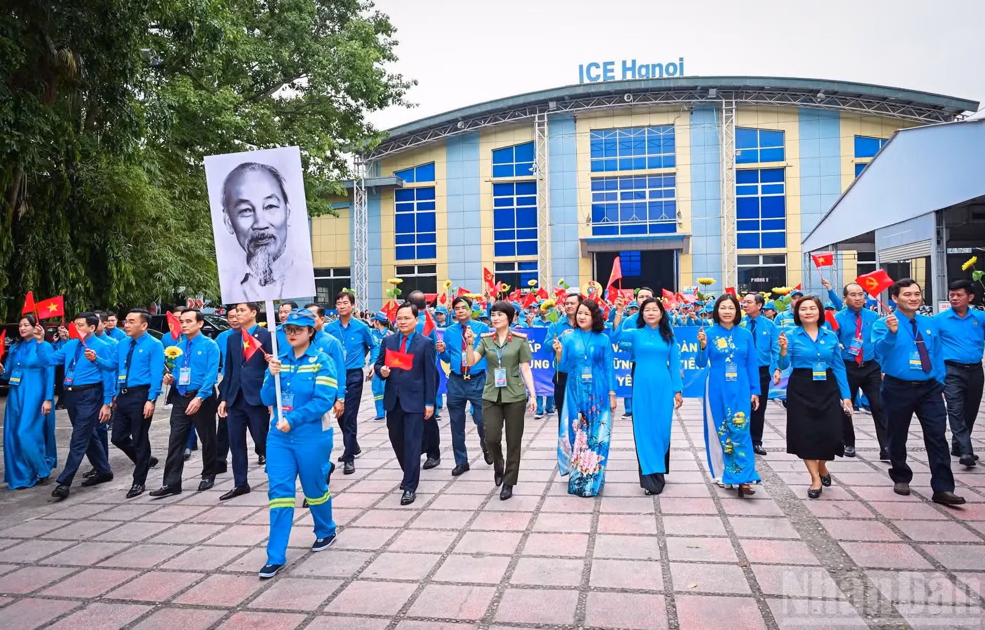 El espíritu del Día Internacional de los Trabajadores en Vietnam no solo se percibe mediante la unidad y la lucha de tal contingente, sino también por la voluntad de alzarse para construir y defender la Patria socialista.