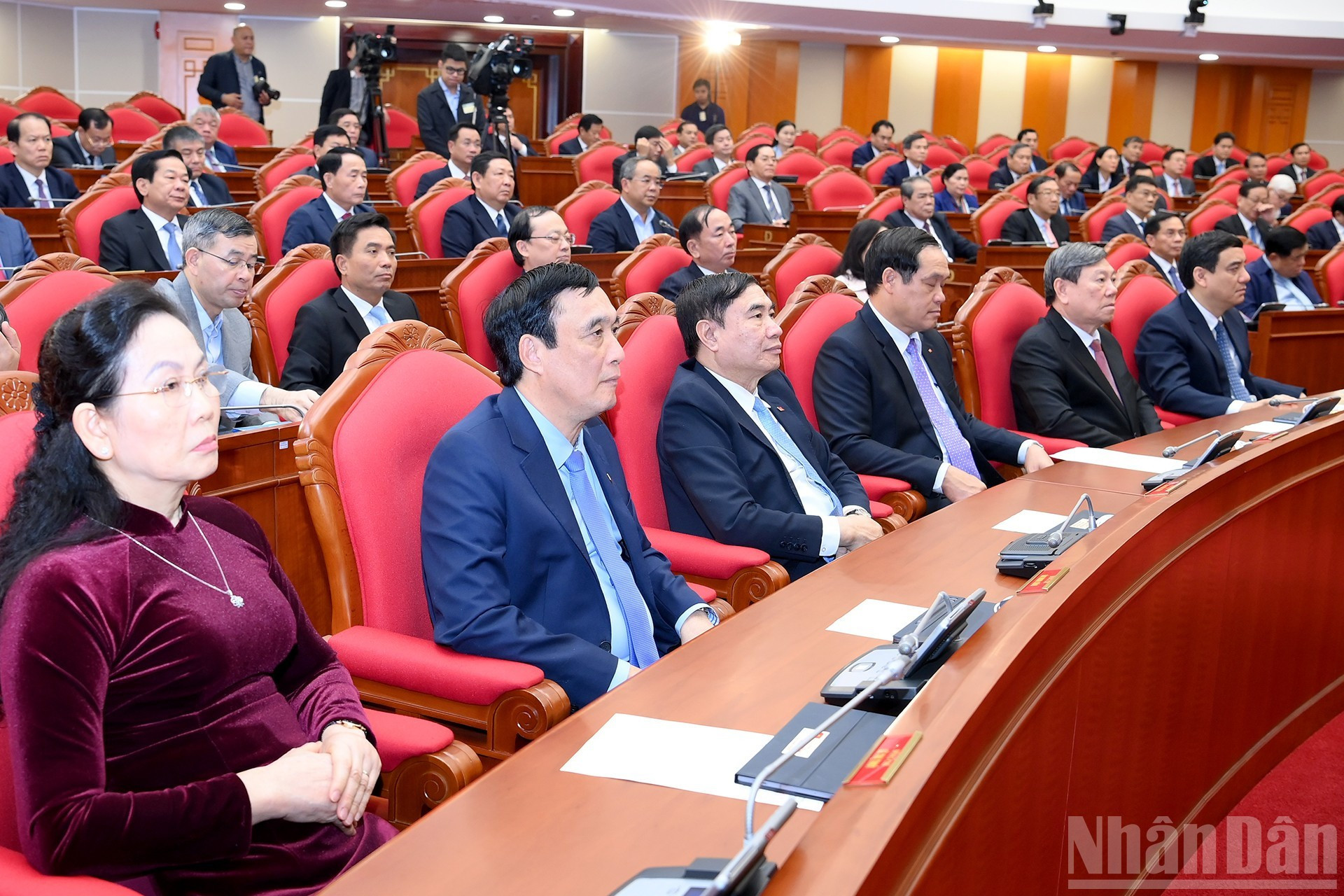 Delegados a la sesión de clausura del 14º Pleno del XIII Comité Central del PCV.