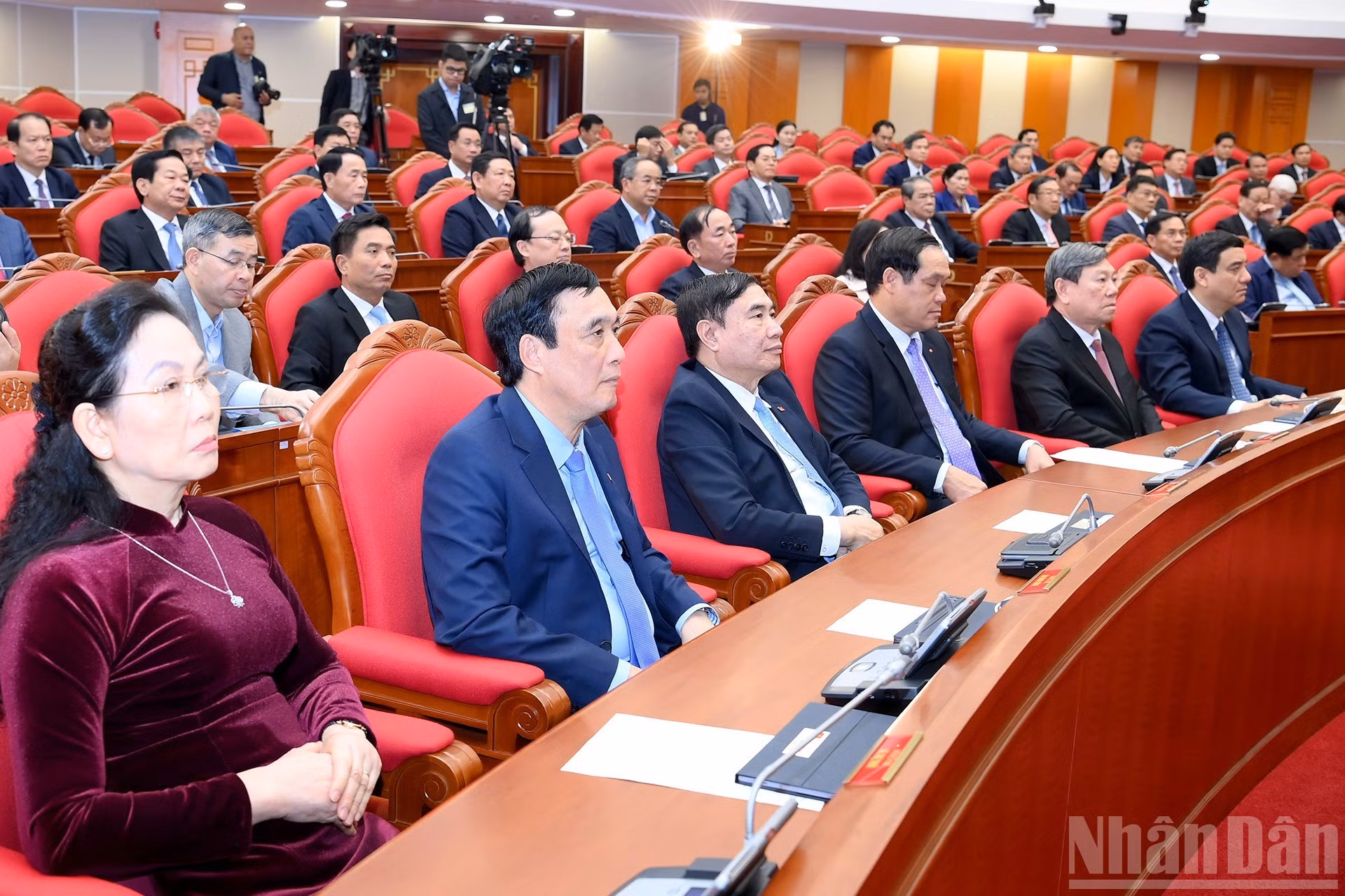 Delegados a la sesión de clausura del 14º Pleno del XIII Comité Central del PCV.
