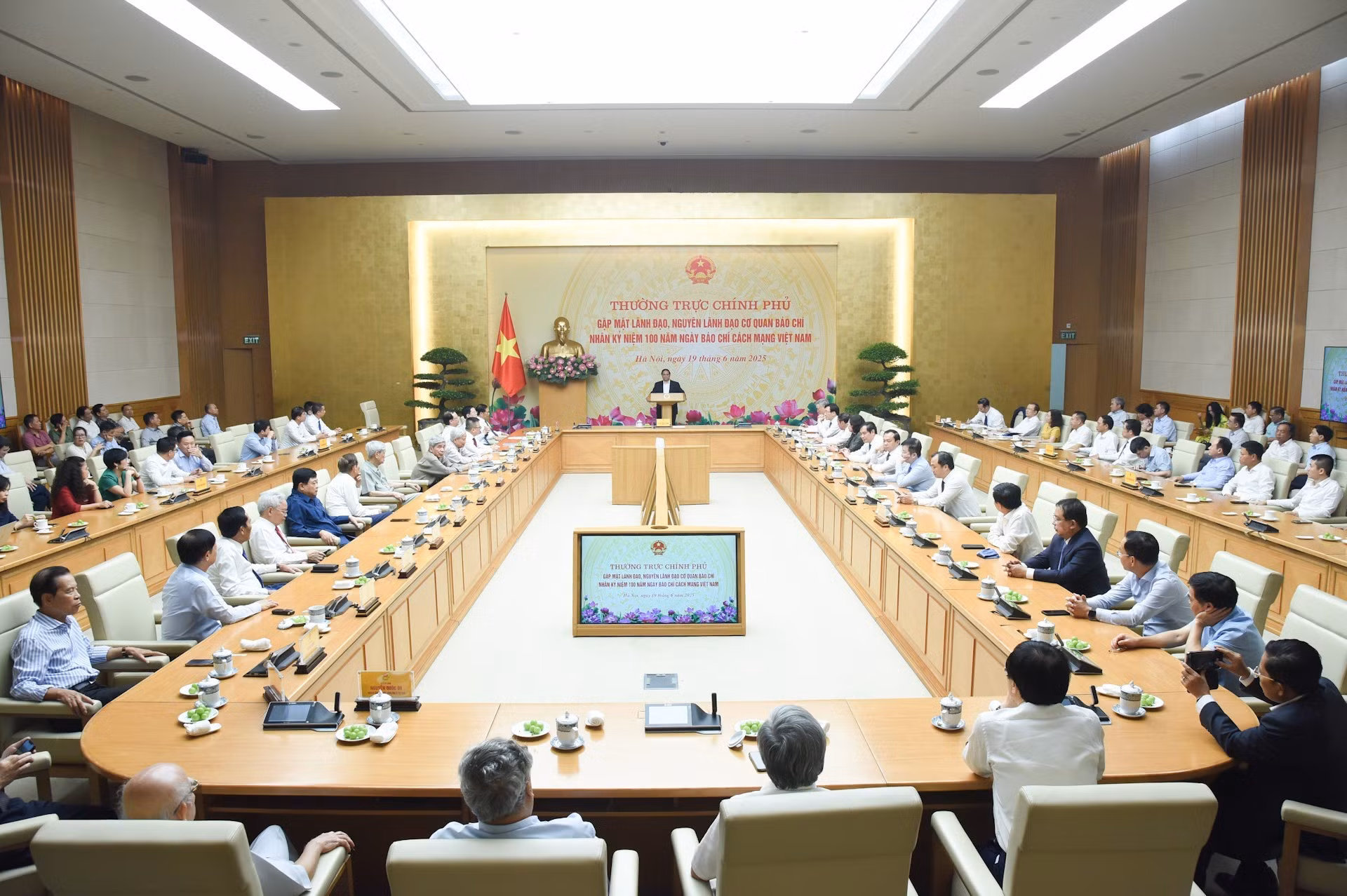 Panorama del encuentro, efectuado en la sede del Gobierno.