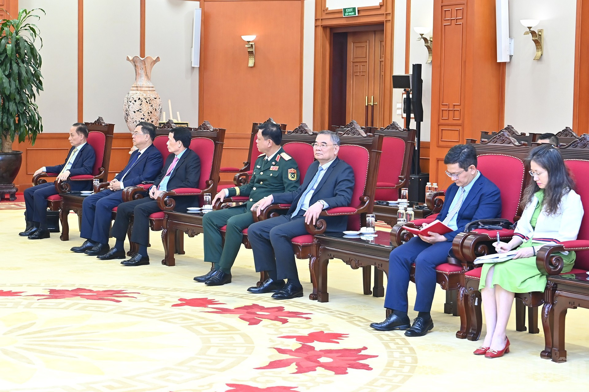 Representantes de Vietnam. Representantes de Vietnam.
