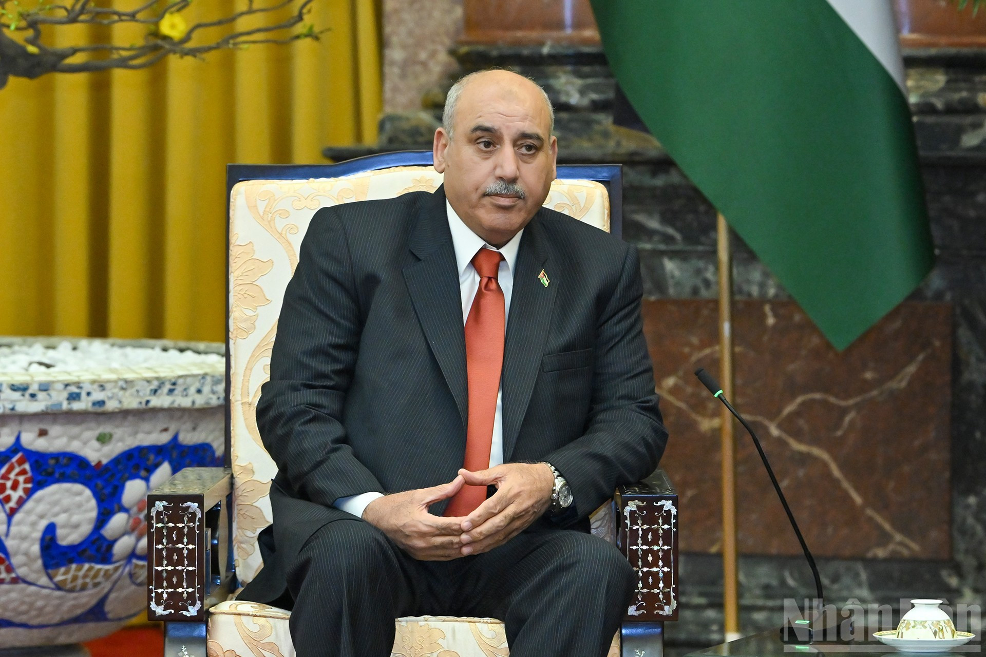 El presidente de la Cámara de Representantes de Jordania, Mazen Turki El Qadi, en la conversación.