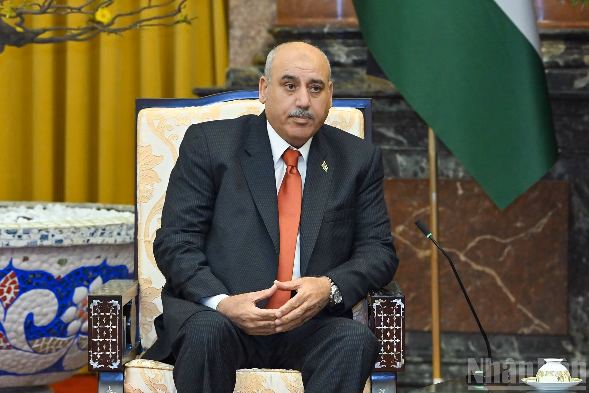 El presidente de la Cámara de Representantes de Jordania, Mazen Turki El Qadi, en la conversación.