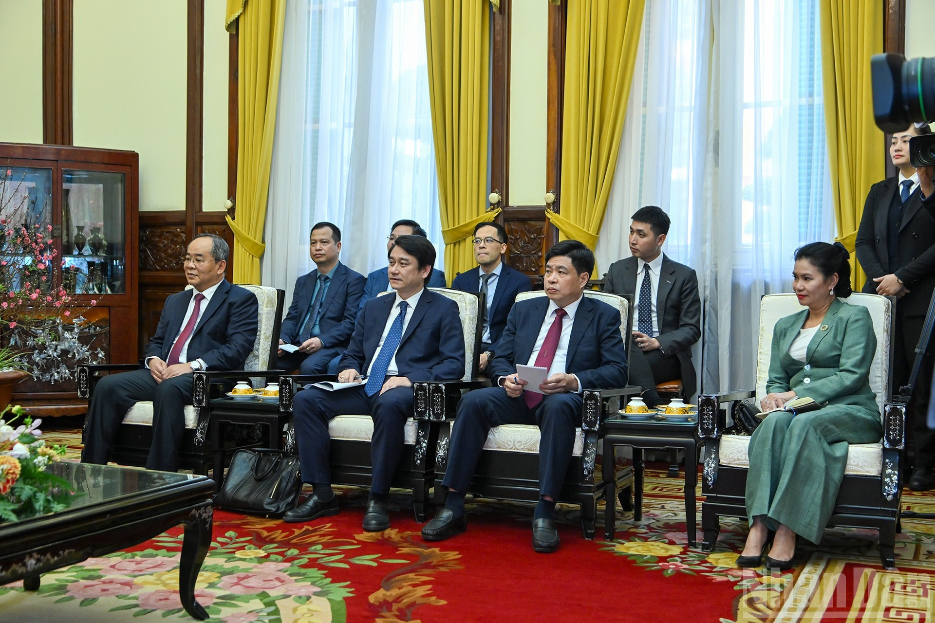 Representantes de Vietnam en la cita.