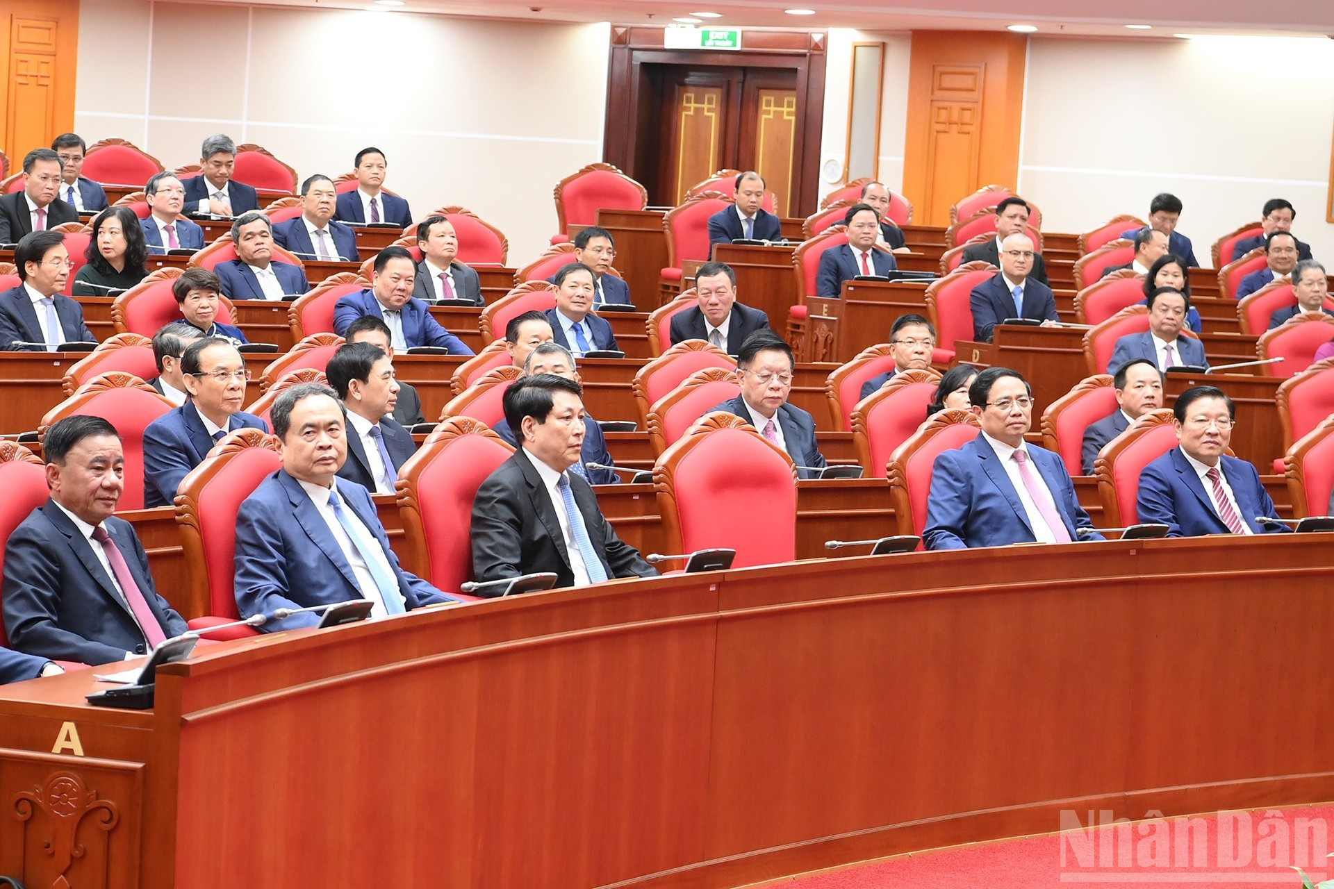 Dirigentes del Partido y del Estado en la cita.