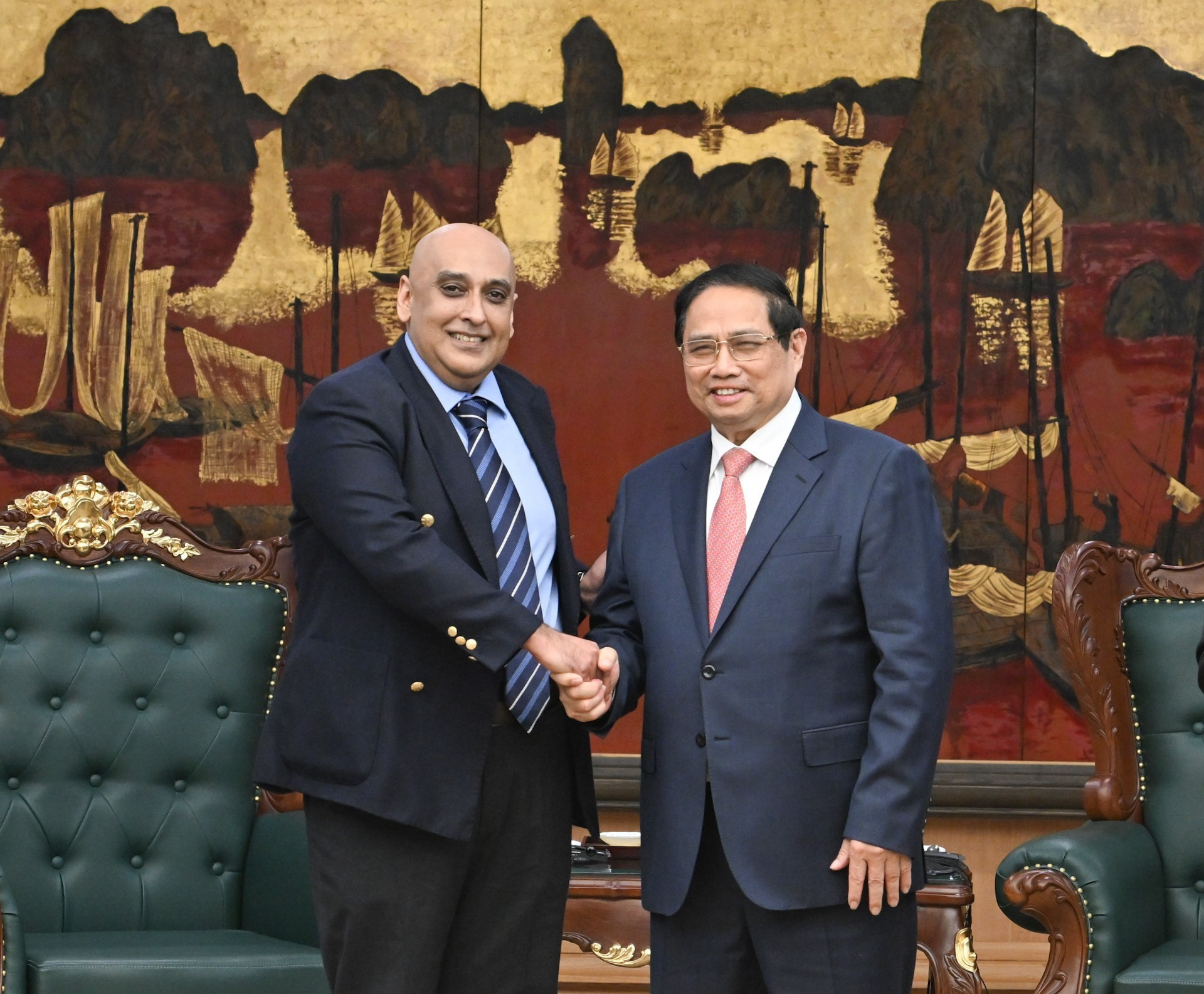 [Foto] Premier vietnamita recibe a ejecutivo del grupo Makara Capital Partners