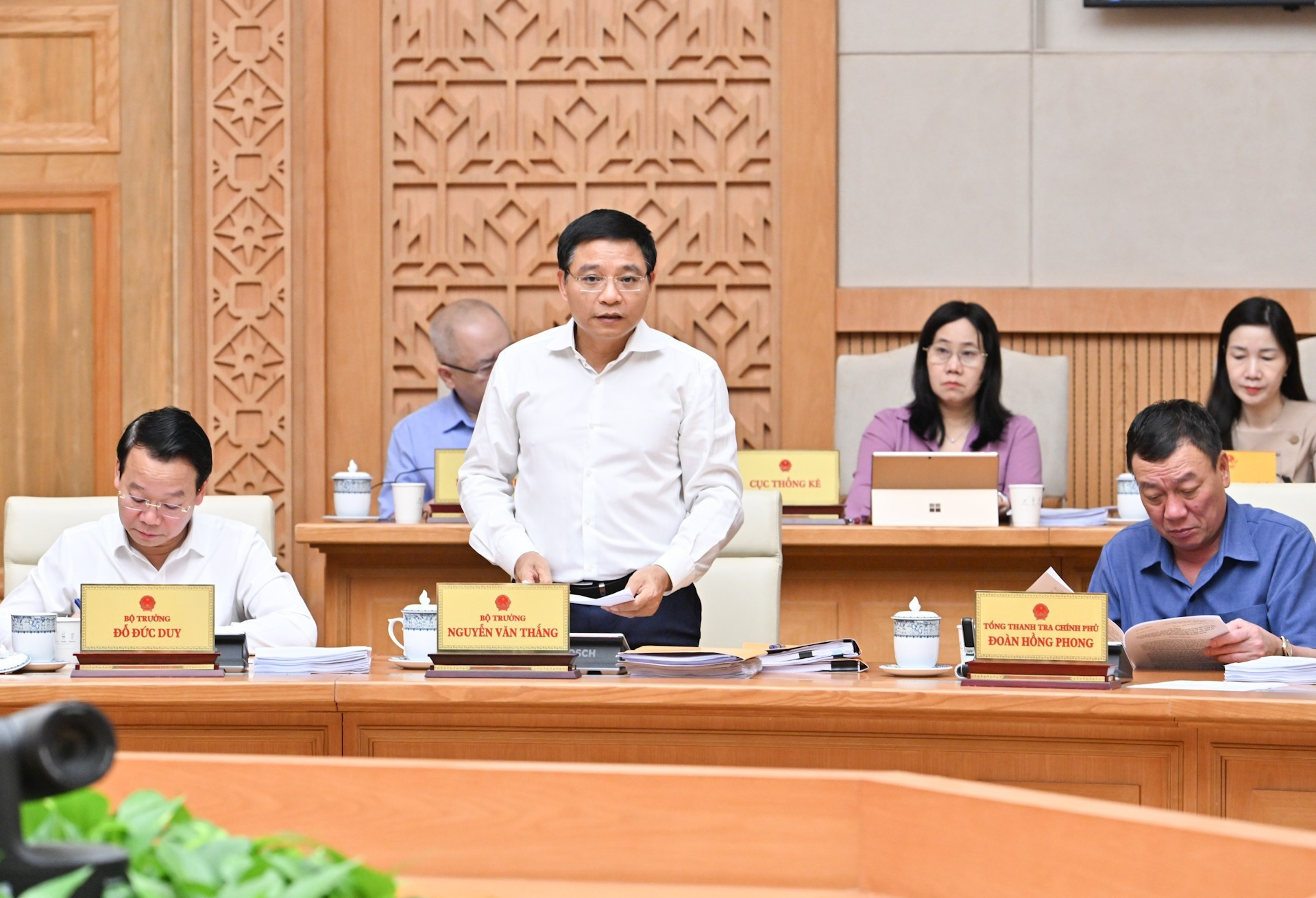 El ministro de Finanzas, Nguyen Van Thang.