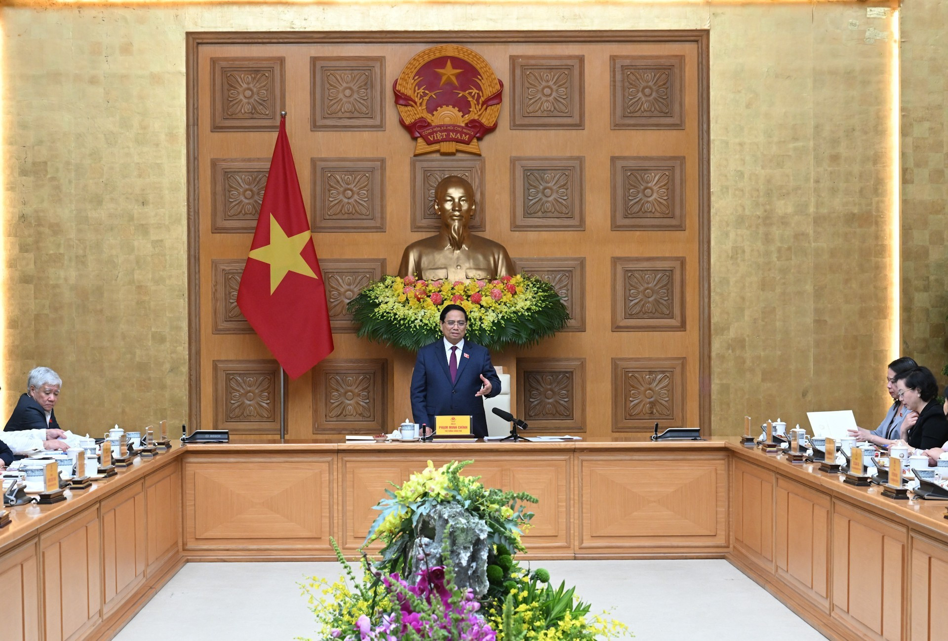 [Foto] Premier vietnamita preside 14ª reunión de Consejo Central de Emulación y Recompensa