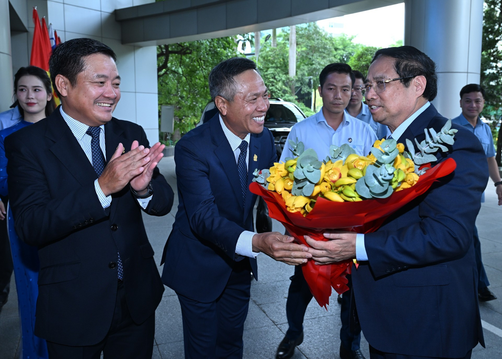 El premier Pham Minh Chinh llega al evento. El premier Pham Minh Chinh llega al evento.