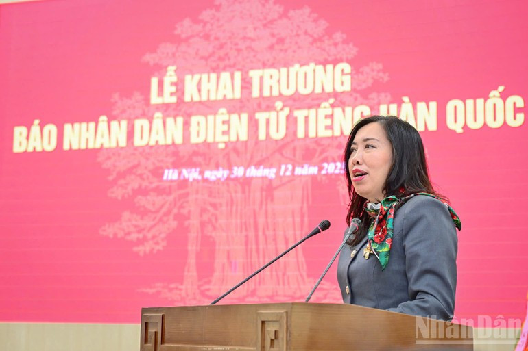 La viceministra de Relaciones Exteriores de Vietnam Le Thi Thu Hang tiene la palabra.