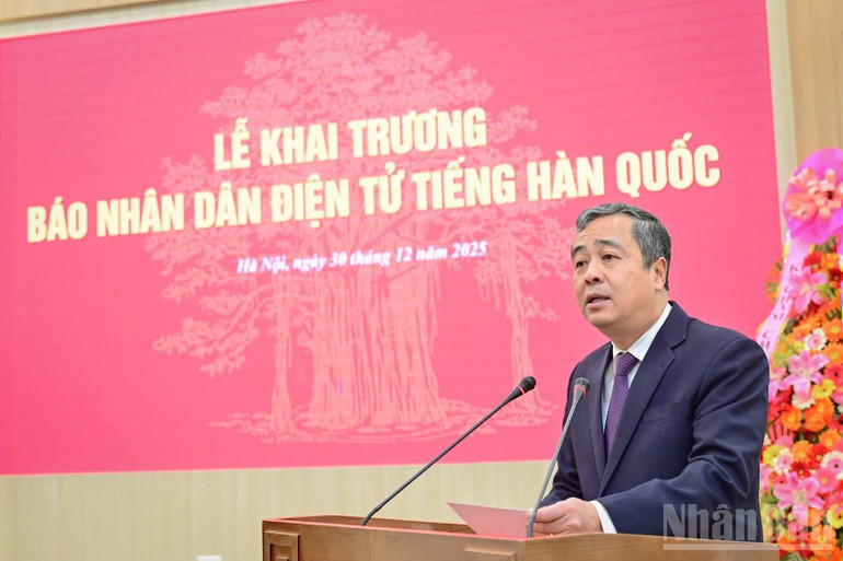 Ngo Dong Hai, miembro del Comité Central del Partido Comunista de Vietnam y subjefe de su Comisión de Propaganda y Movilización de Masas, imparte directrices.