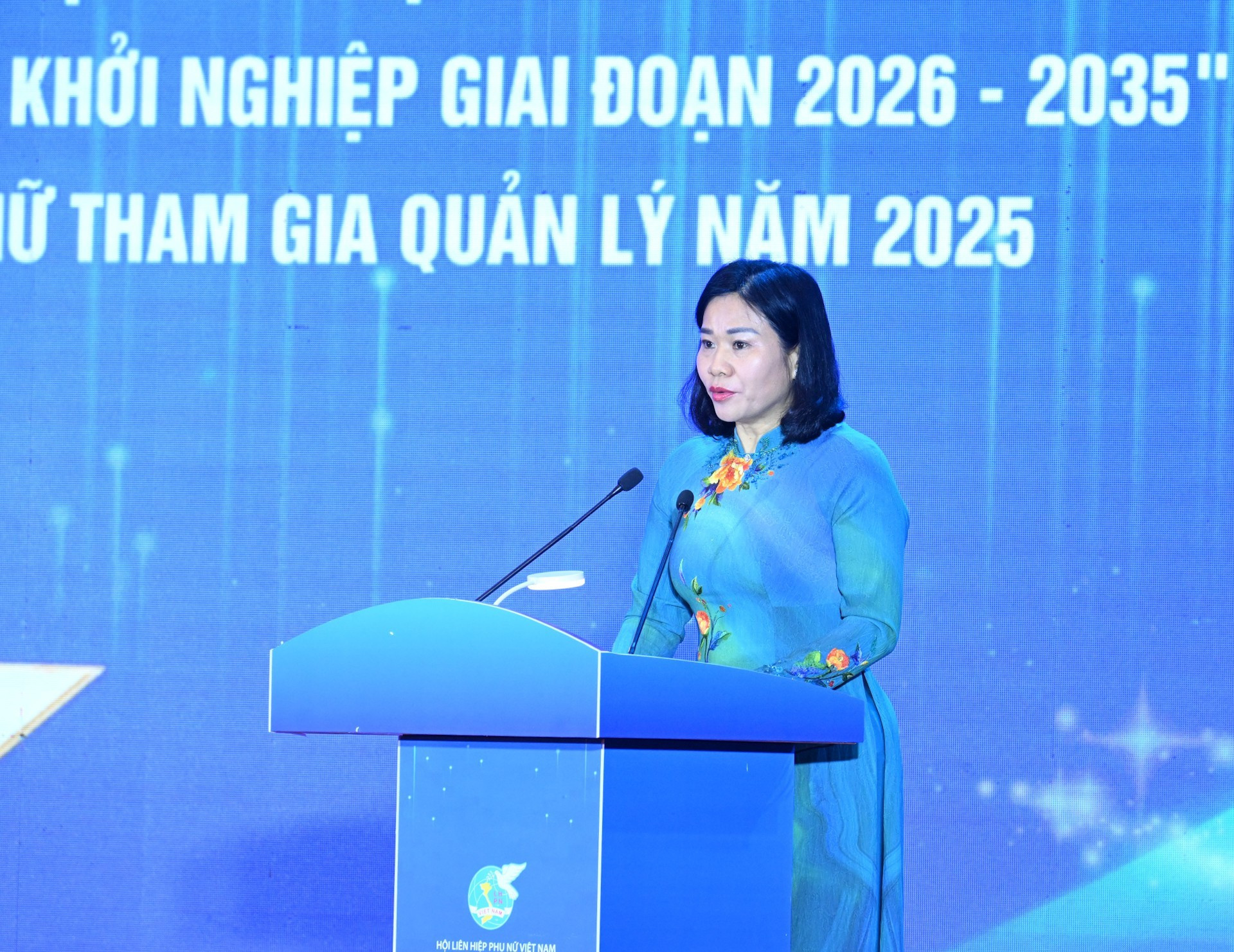 La presidenta de la Unión de Mujeres de Vietnam, Nguyen Thi Tuyen, habla en la cita.