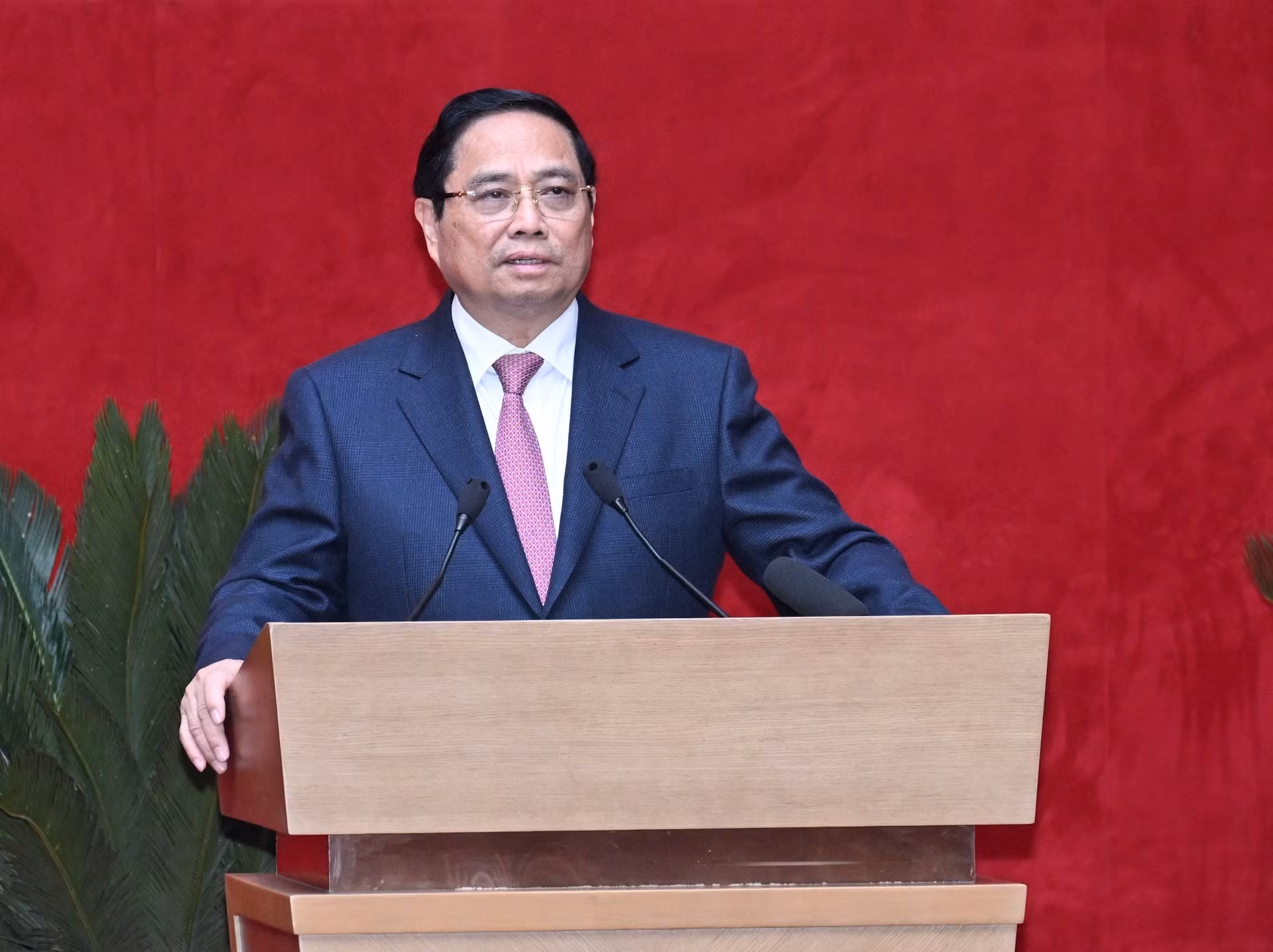 El jefe de Gobierno pronuncia directrices.