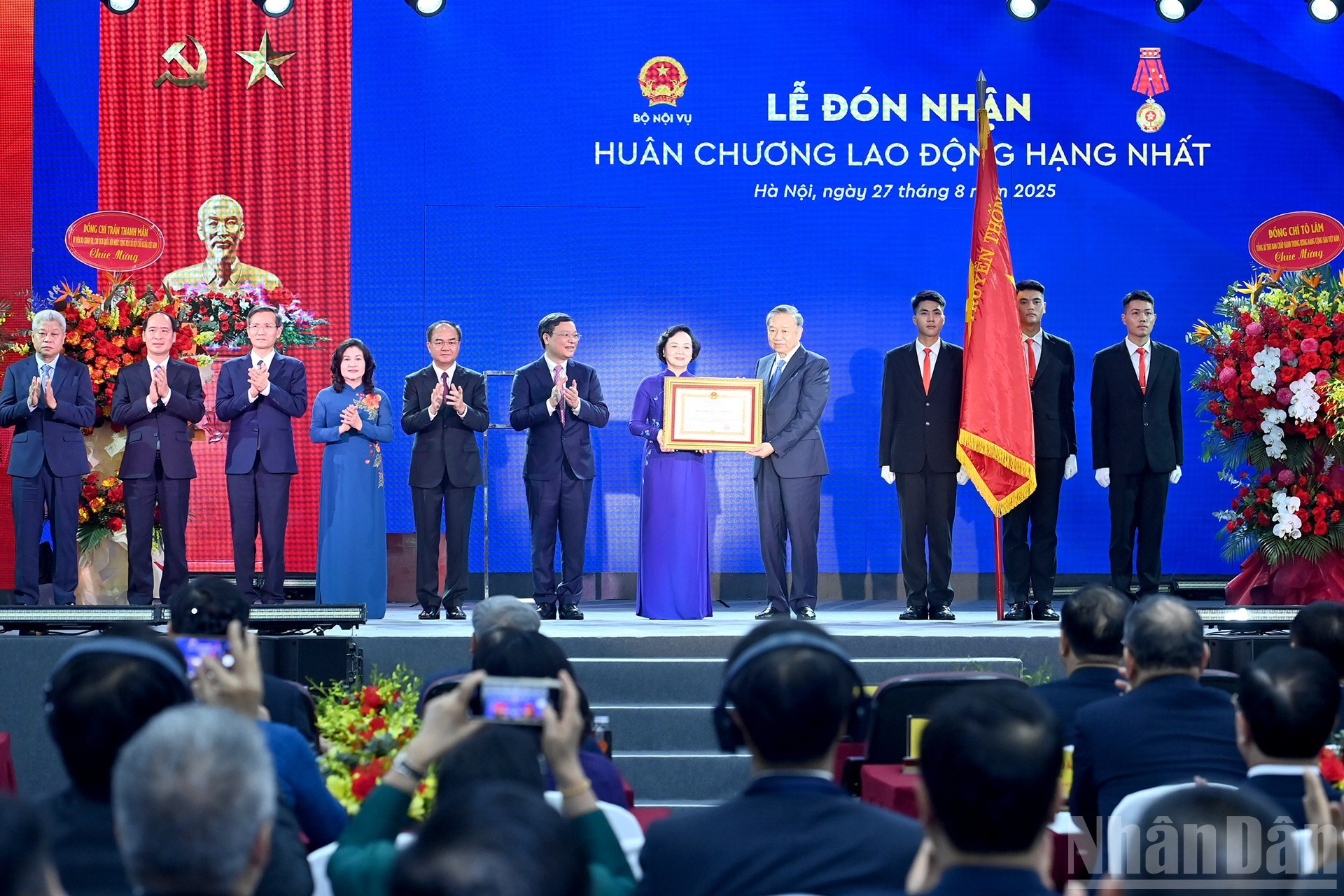 Vista del acto de otorgamiento.