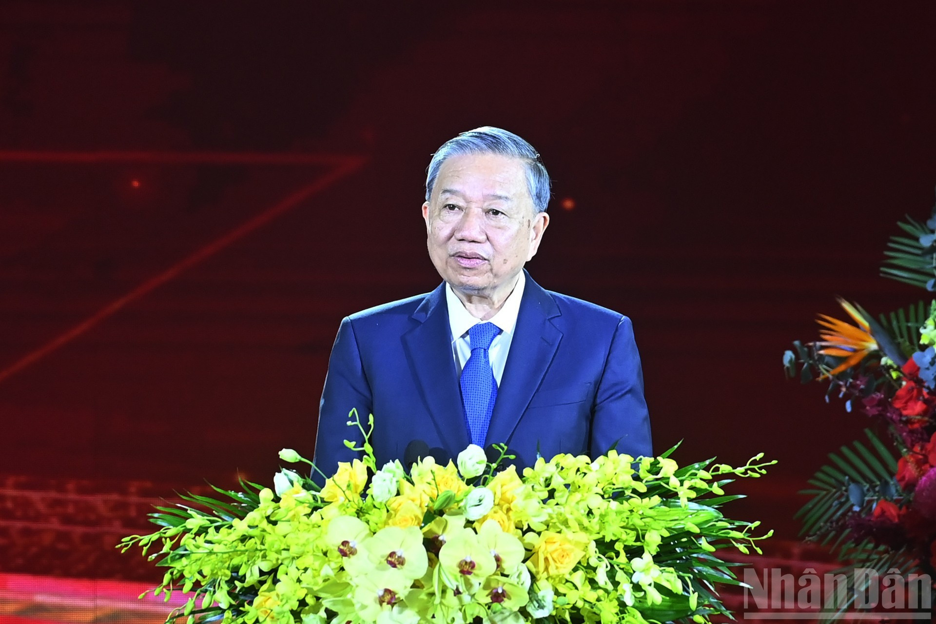 El secretario general del Partido, To Lam, da palabras.