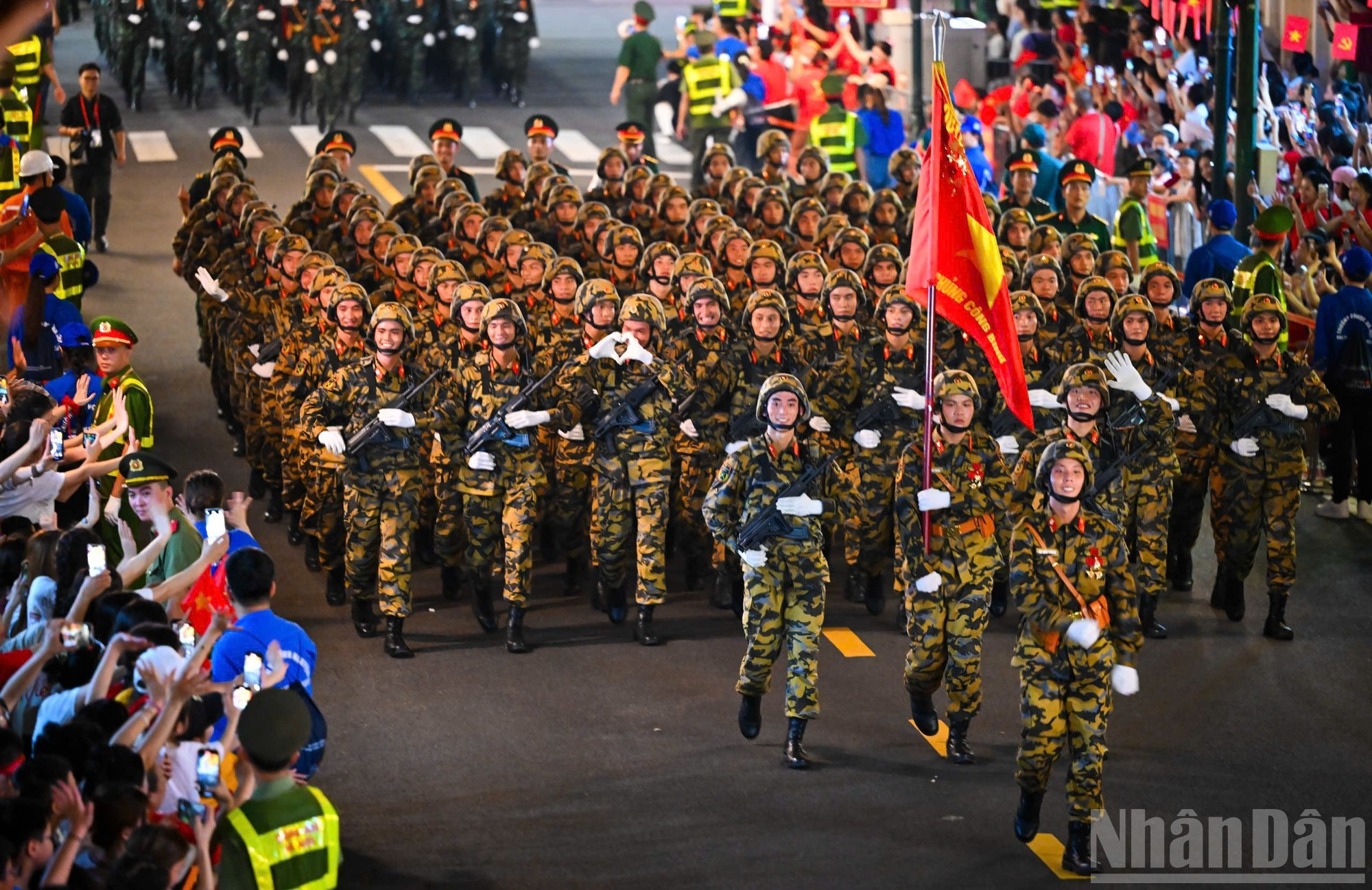 Vistas de la ruta de Hang Khay-Trang Tien.