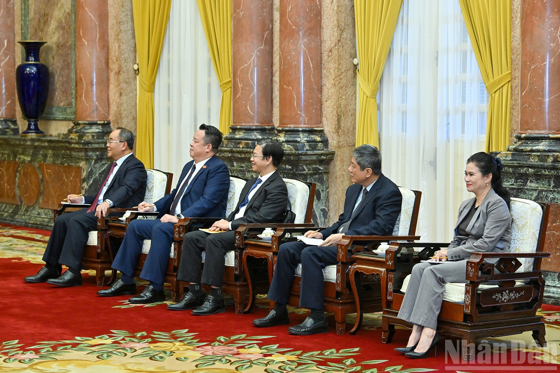 Representantes de Vietnam en la cita.