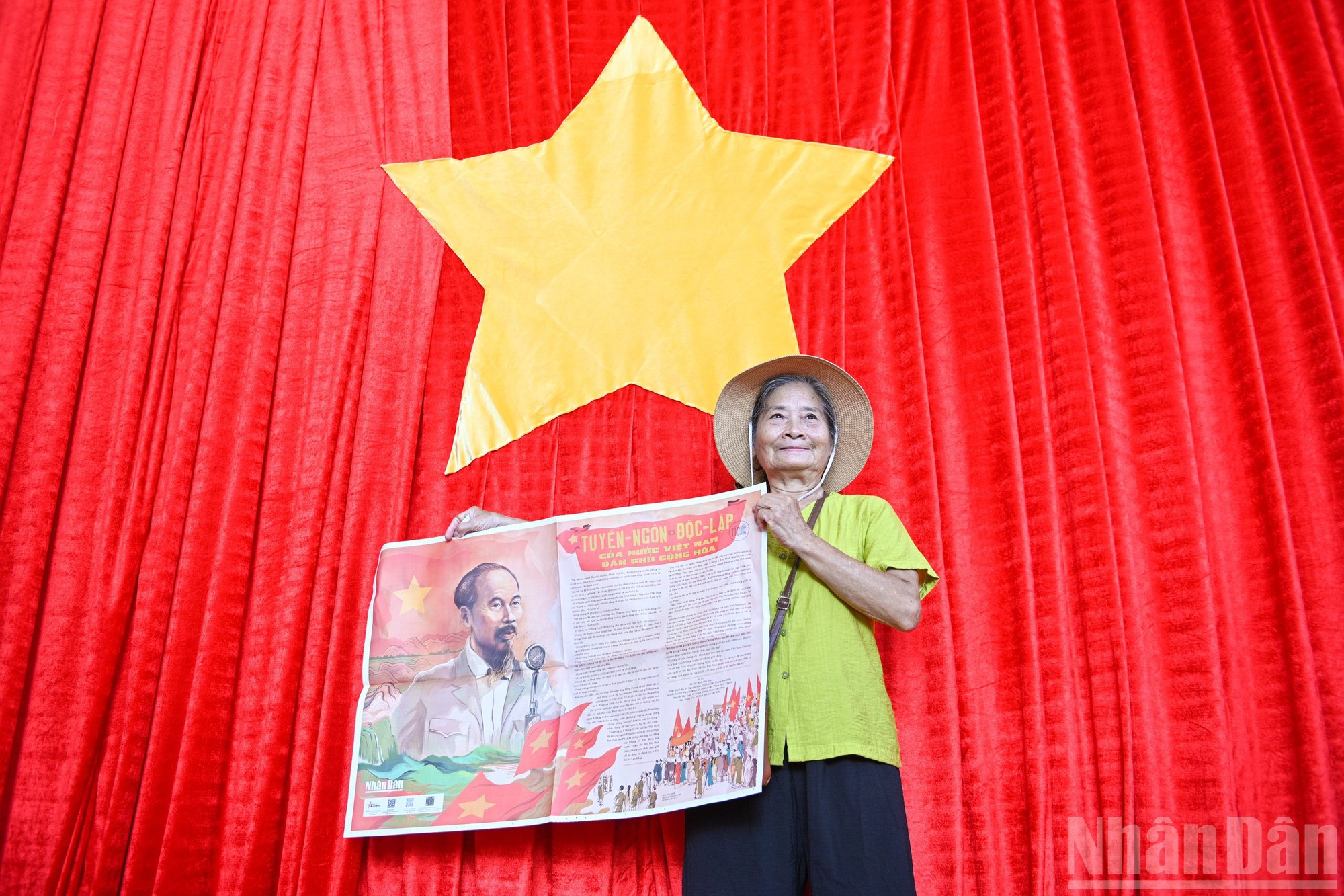 En el mismo recinto se ofrece la exposición interactiva “80 años de gloria de la Patria: El camino hacia la Independencia”. En el mismo recinto se ofrece la exposición interactiva “80 años de gloria de la Patria: El camino hacia la Independencia”.