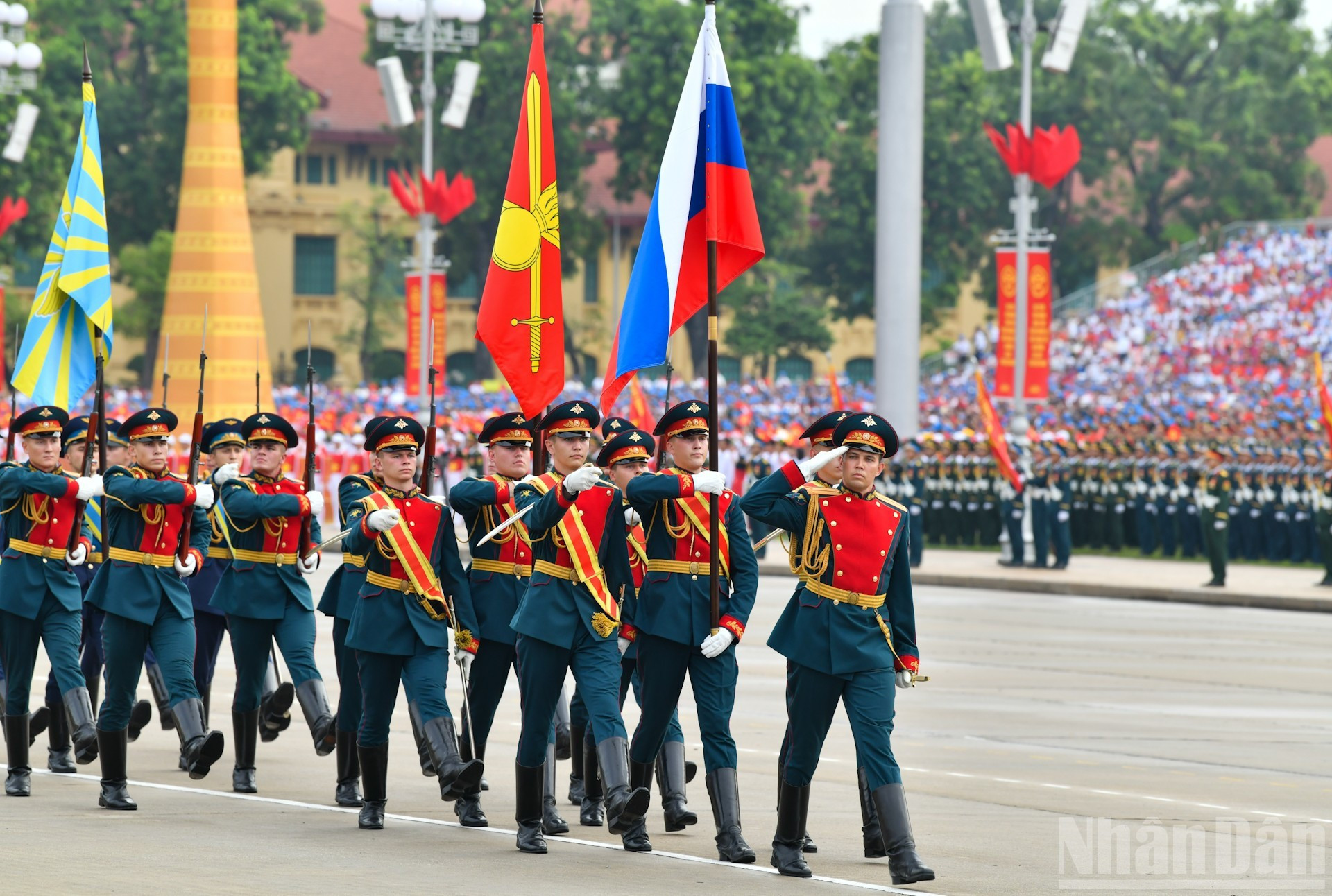 Las Fuerzas Armadas de la Federación de Rusia envían para esta misión más de 30 miembros. Las Fuerzas Armadas de la Federación de Rusia envían para esta misión más de 30 miembros.