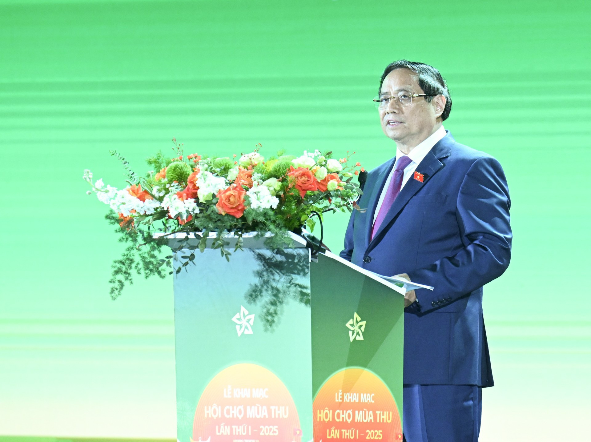 El primer ministro Pham Minh Chinh da palabras en la cita. El primer ministro Pham Minh Chinh da palabras en la cita.