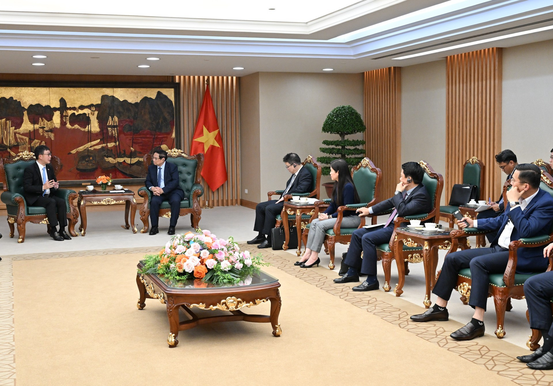 Representantes de Vietnam en la cita.