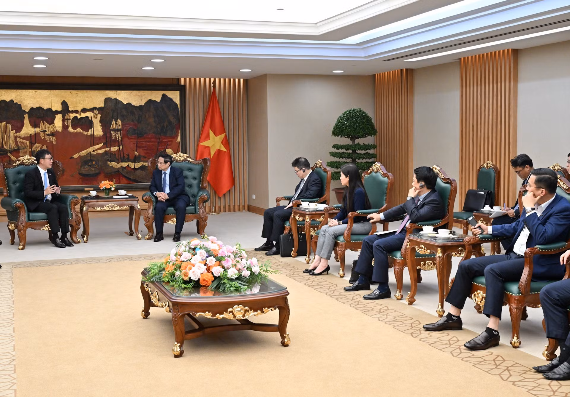 Representantes de Vietnam en la cita.