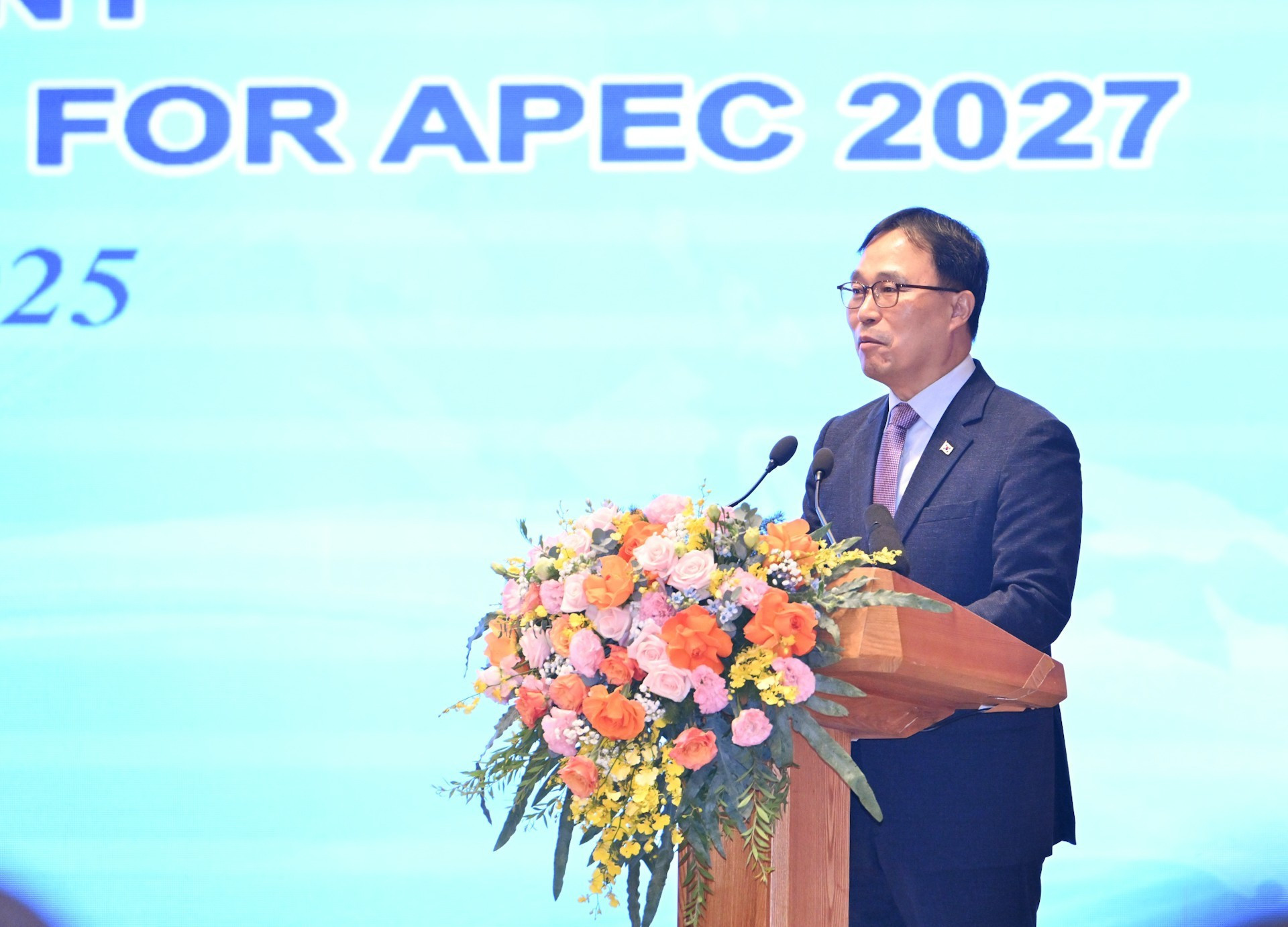 Un representante de la Embajada de Corea del Sur en Vietnam.