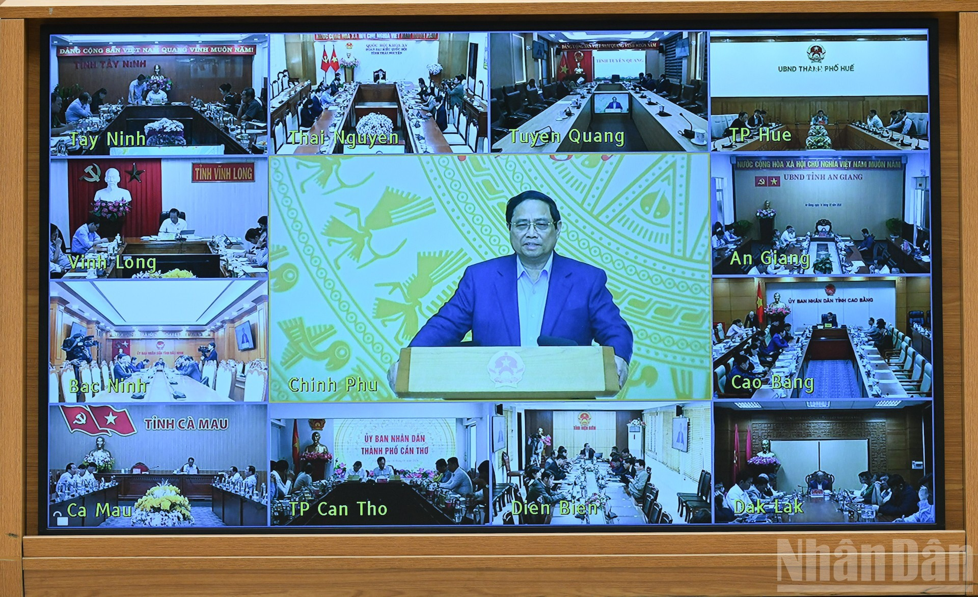 La conferencia es transmitida en vivo a ciudades y provincias de todo el país.