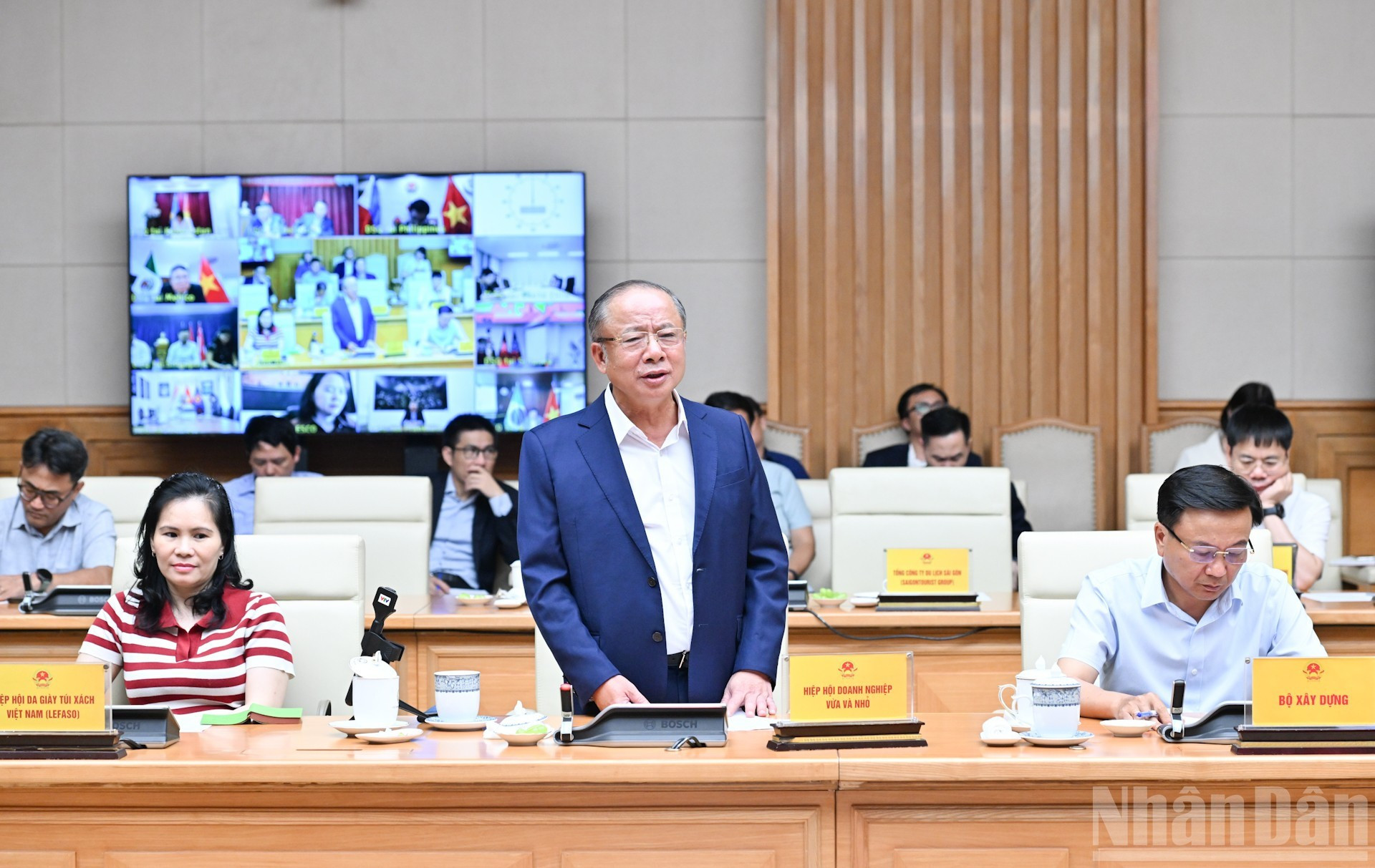 El presidente de la Asociación de Pequeñas y Medianas Empresas de Vietnam, Nguyen Van Than. El presidente de la Asociación de Pequeñas y Medianas Empresas de Vietnam, Nguyen Van Than.
