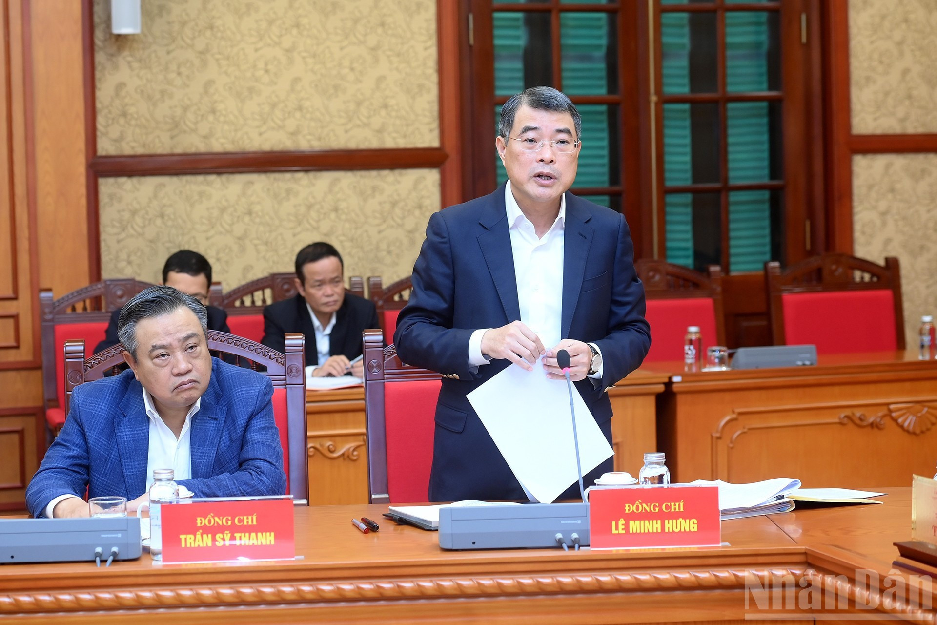 Le Minh Hung, jefe de la Comisión de Organización del Comité Central del PCV, en su intervención.