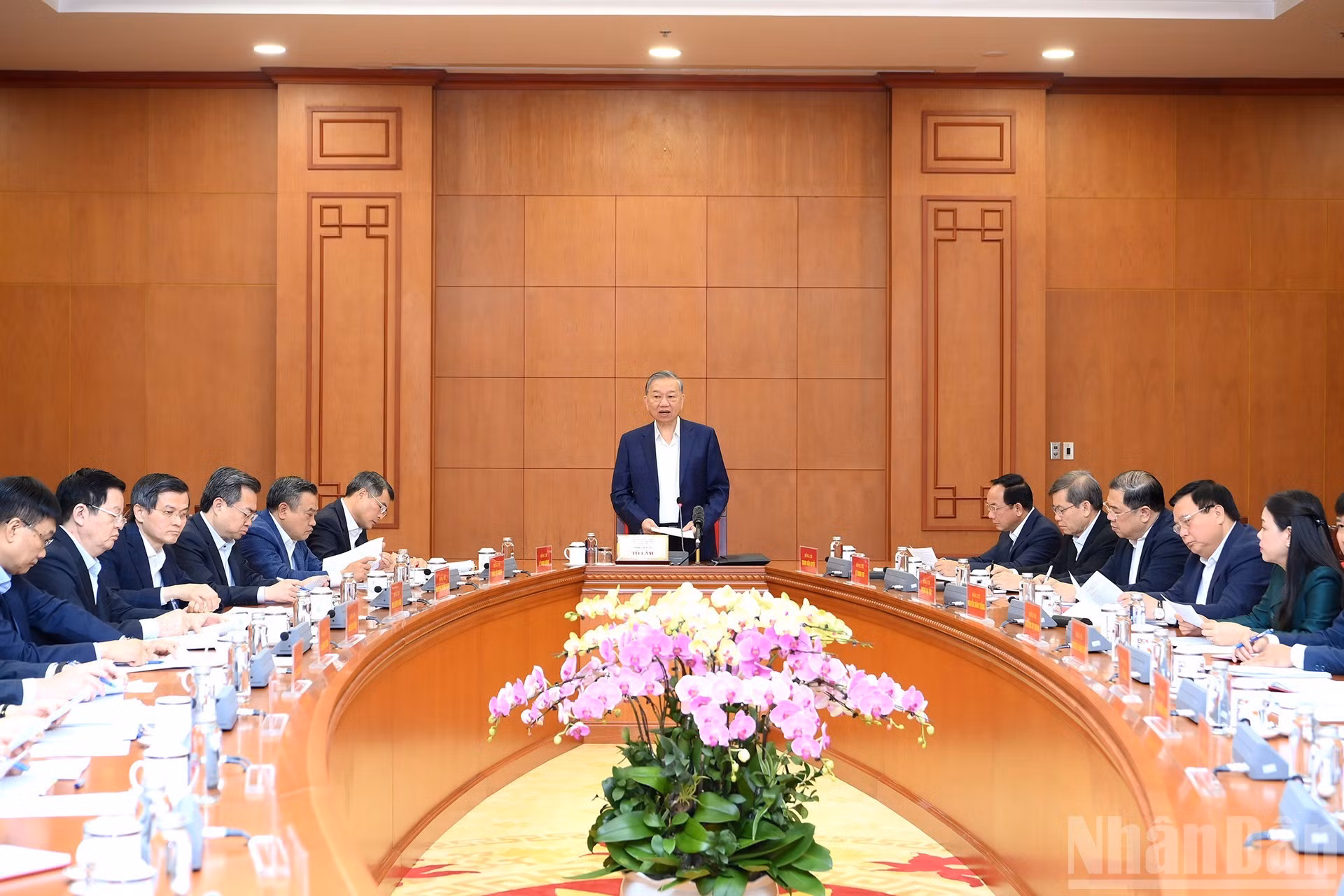 Escena de la reunión.