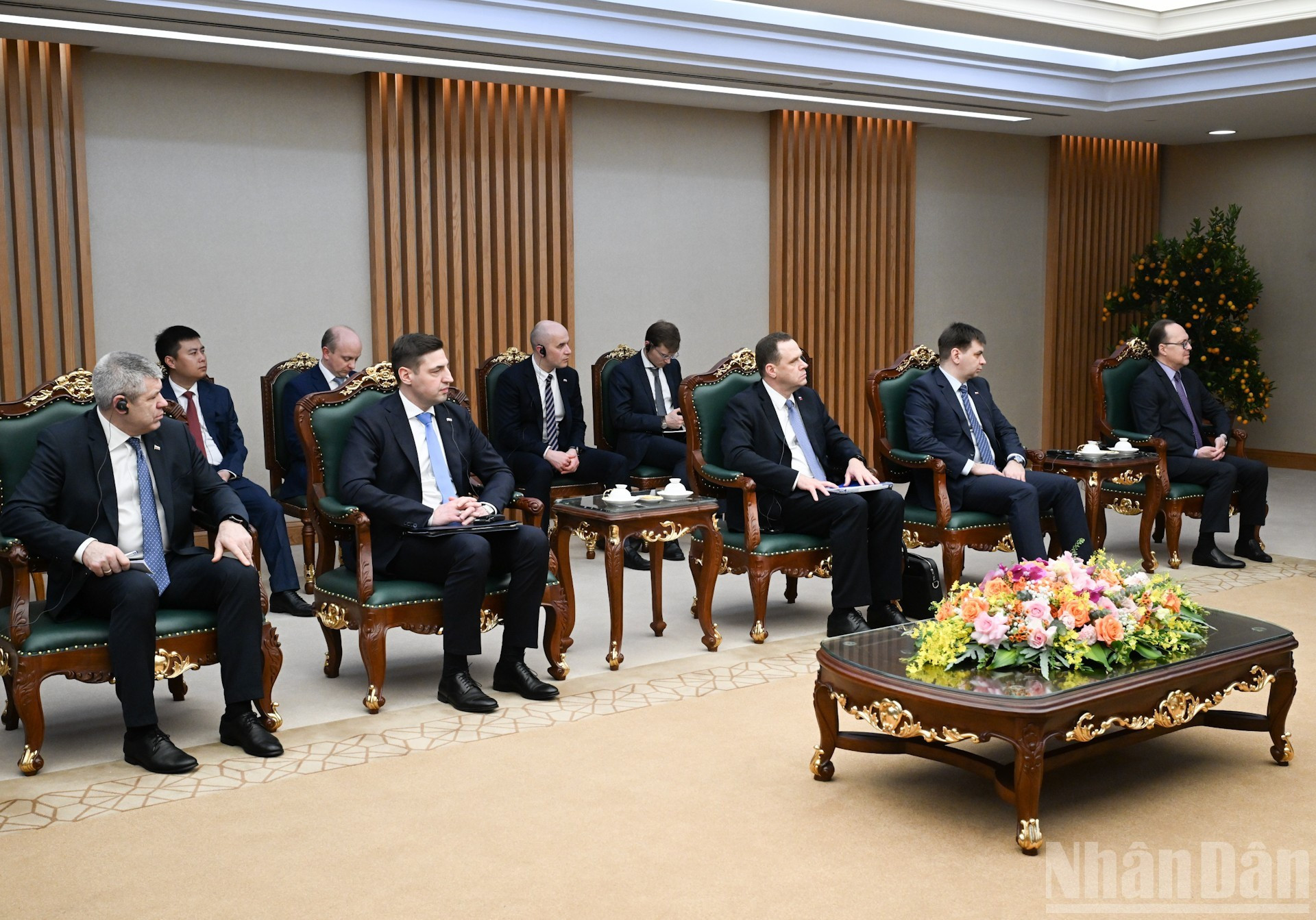 Acompañantes al ministro Aleksandr Kurenkov.