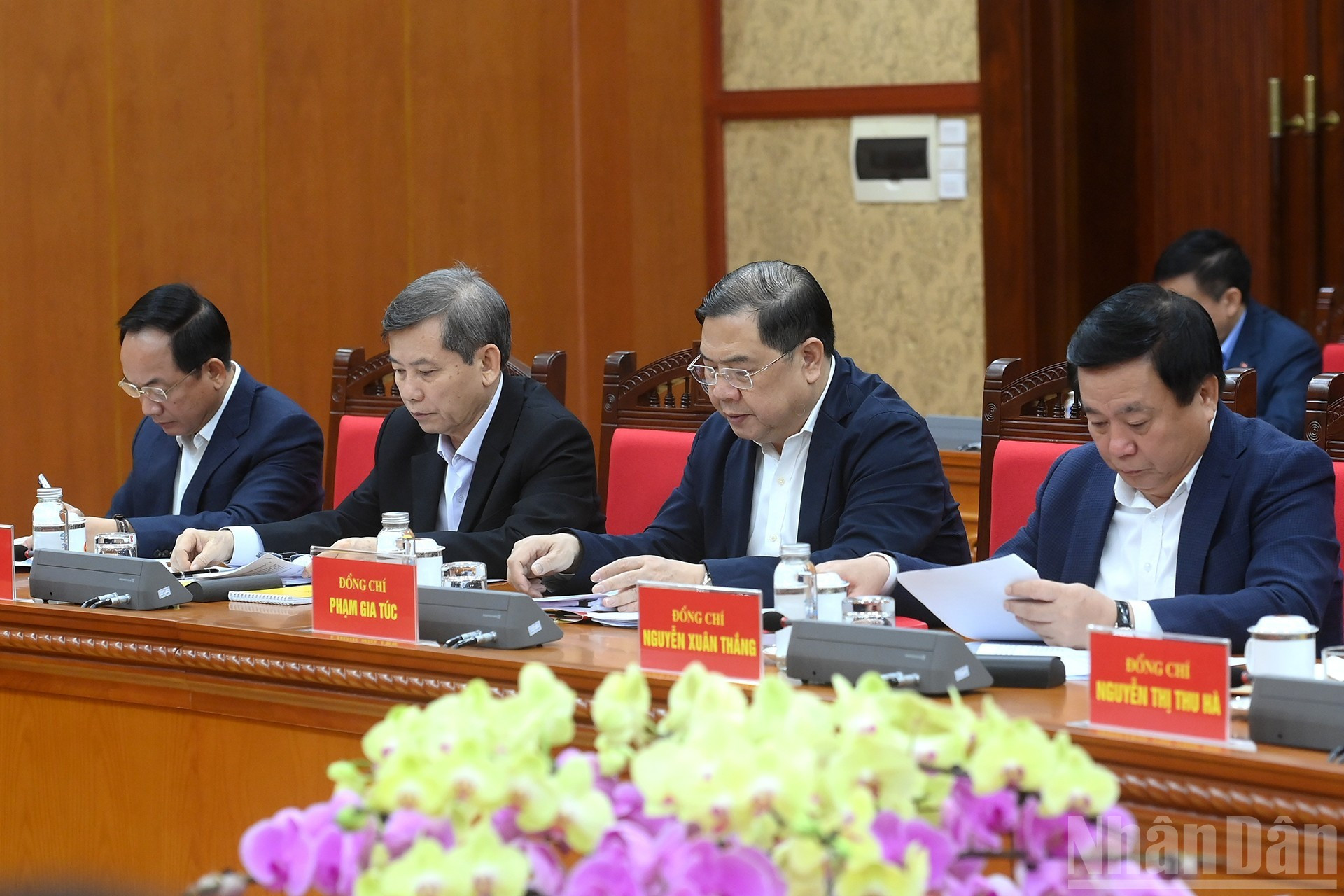 Delegados a la sesión.